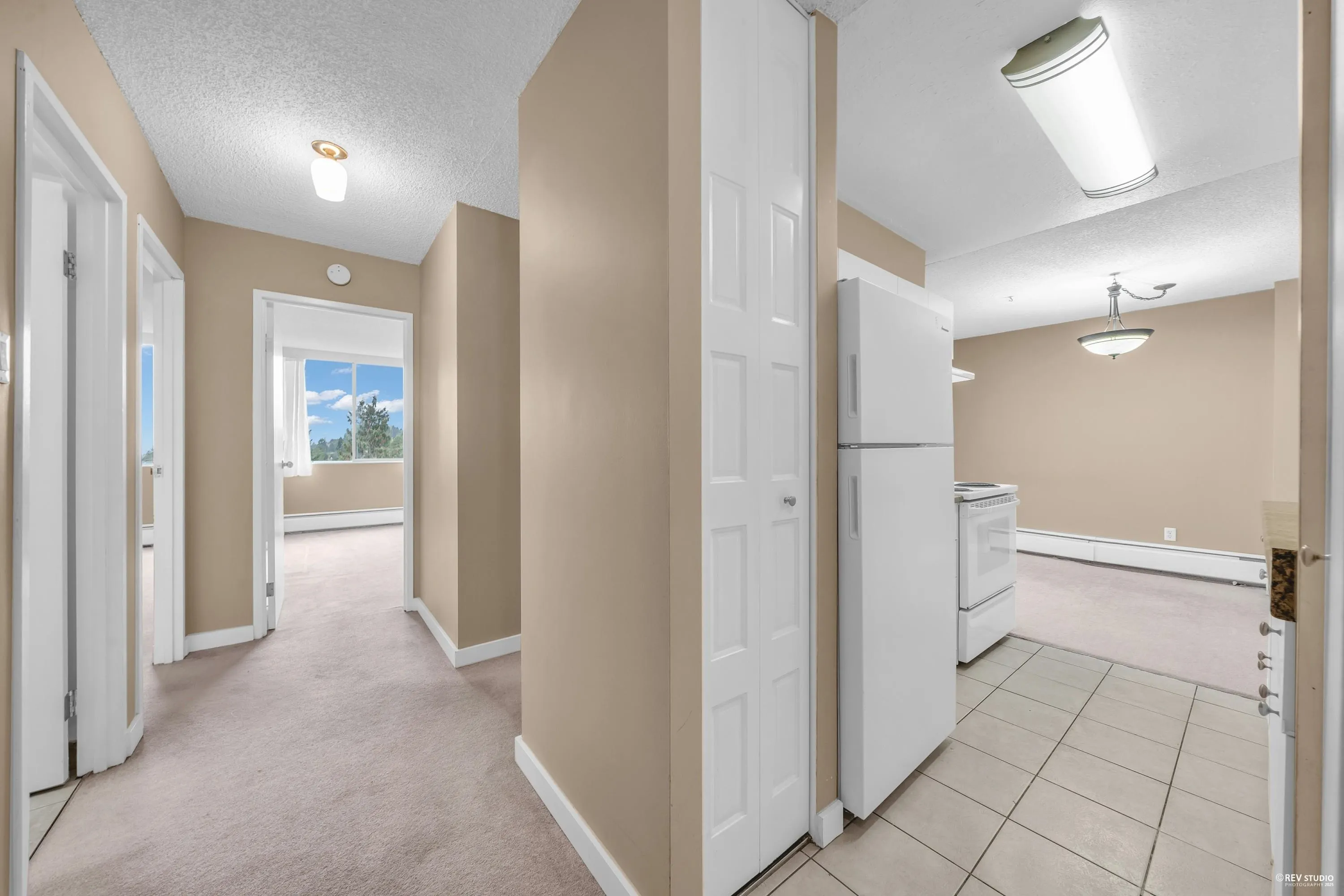 1602 2016 Fullerton Avenue