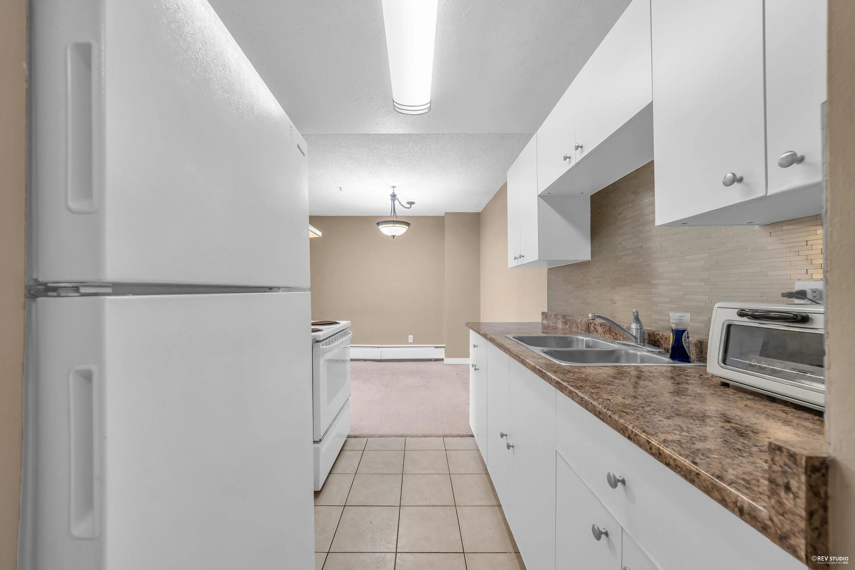 1602 2016 Fullerton Avenue