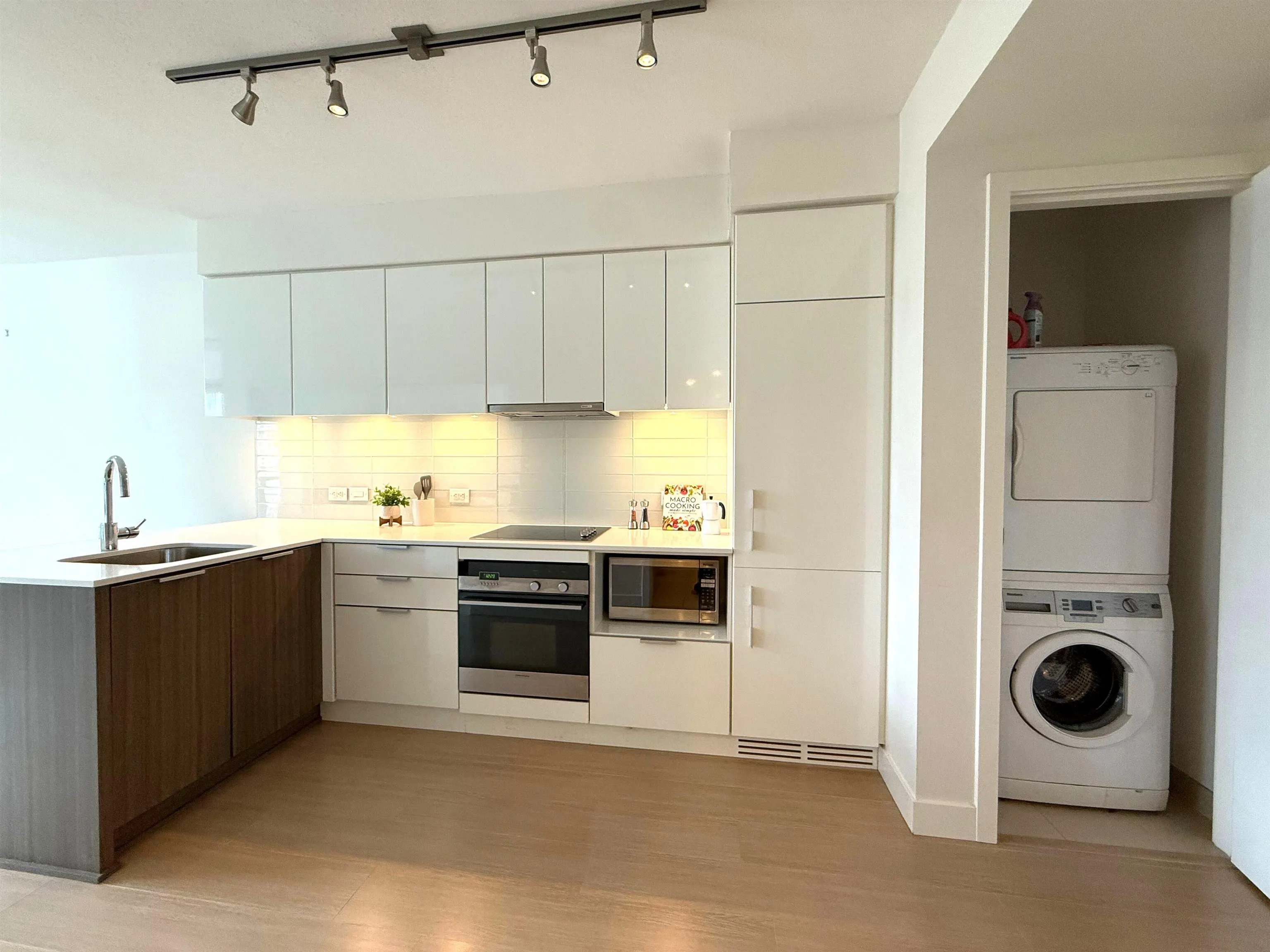 1703 1308 Hornby Street