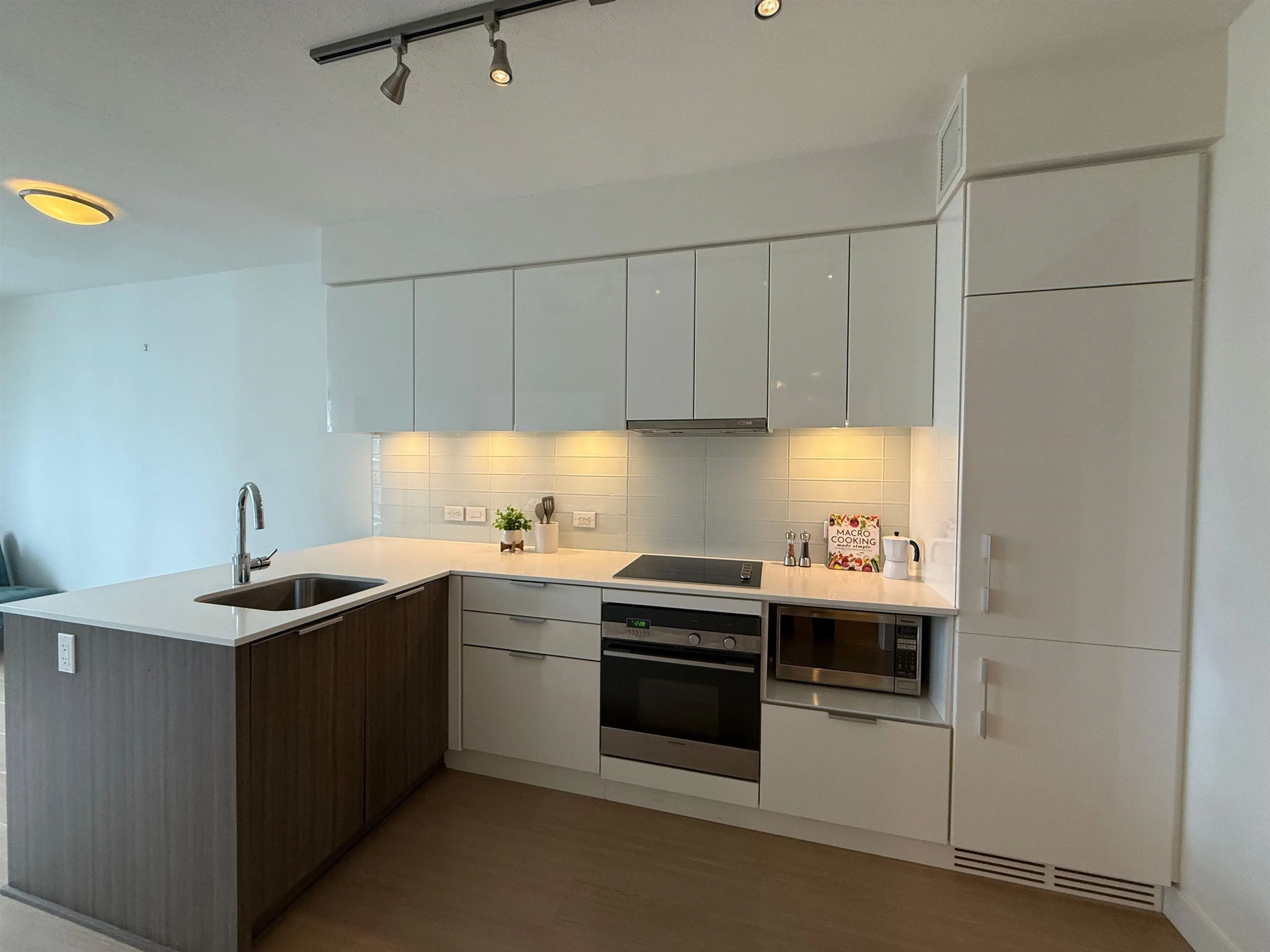 1703 1308 Hornby Street