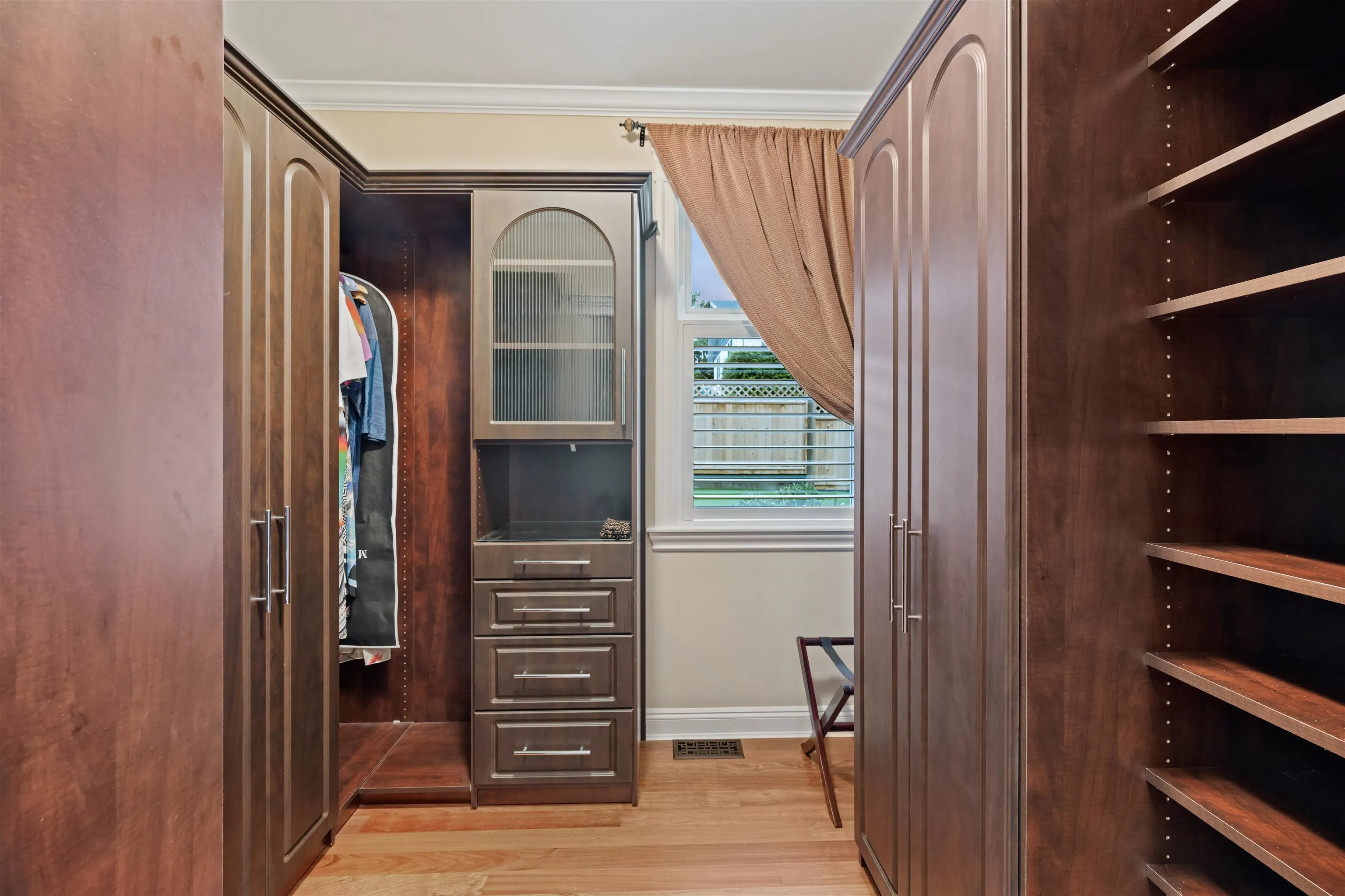 15781 Pacific Avenue