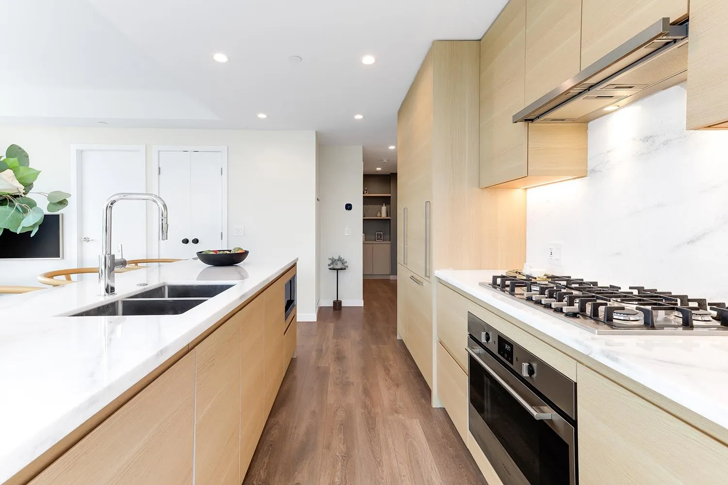 804 305 Morrissey Road