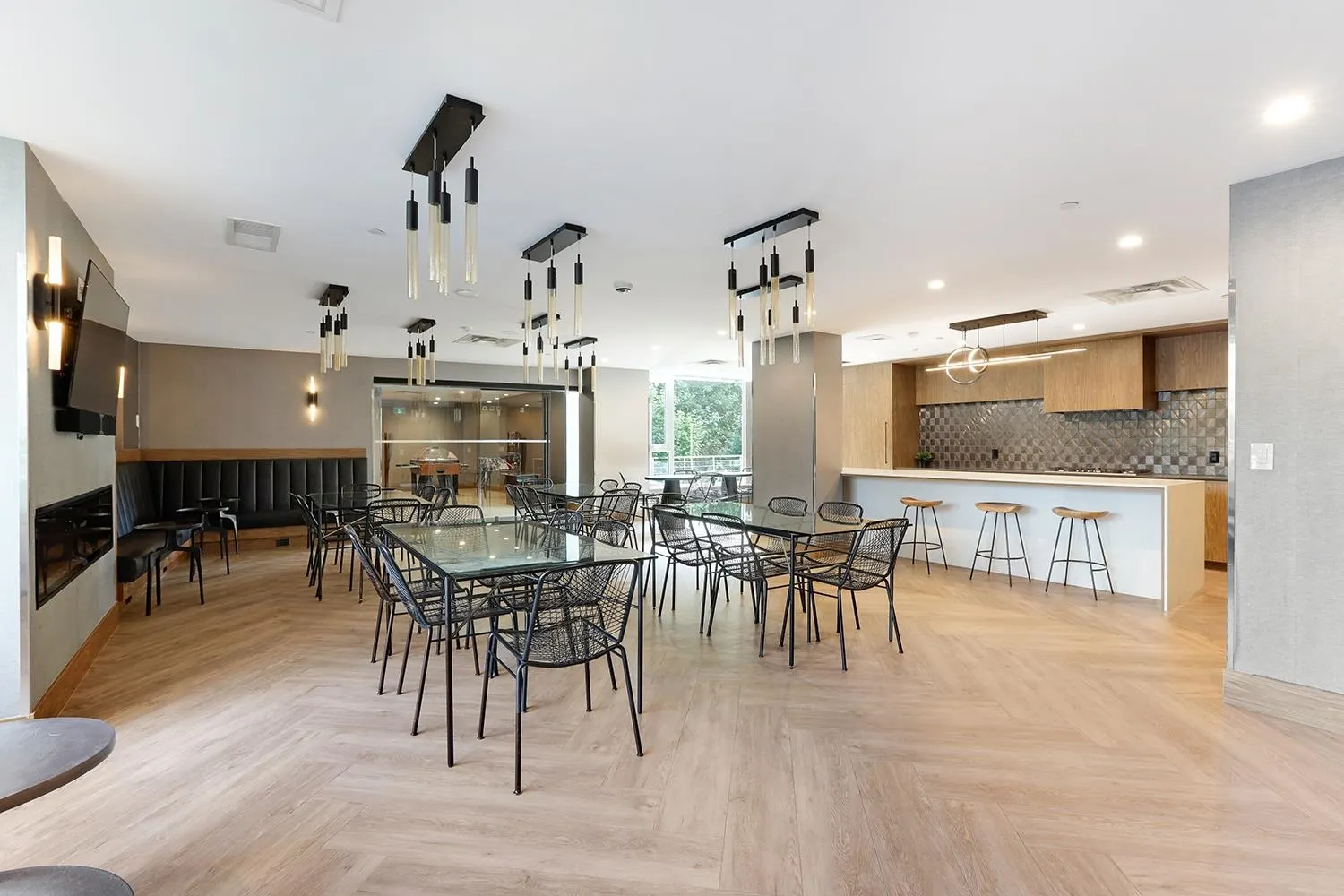 804 305 Morrissey Road