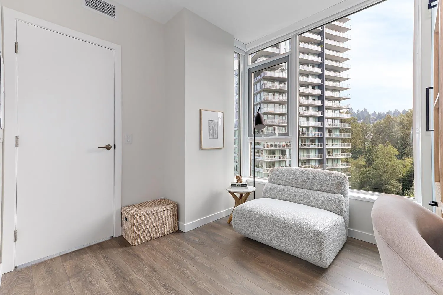 804 305 Morrissey Road