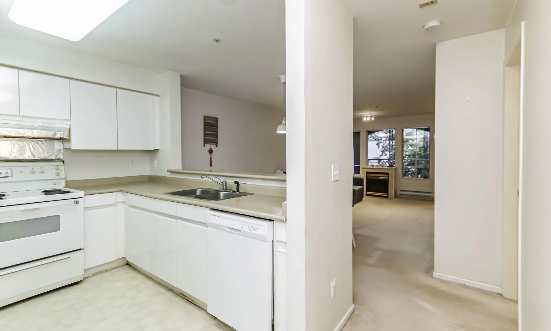 305 3065 Primrose Lane