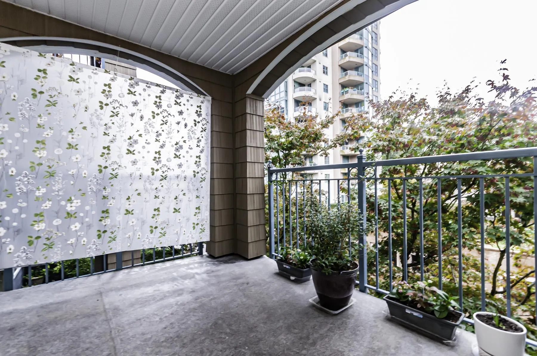 305 3065 Primrose Lane