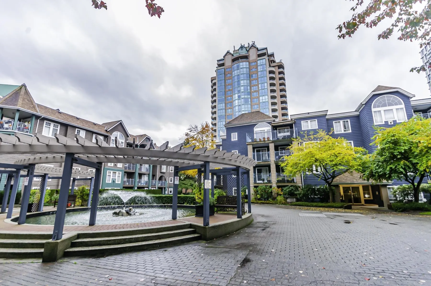 305 3065 Primrose Lane