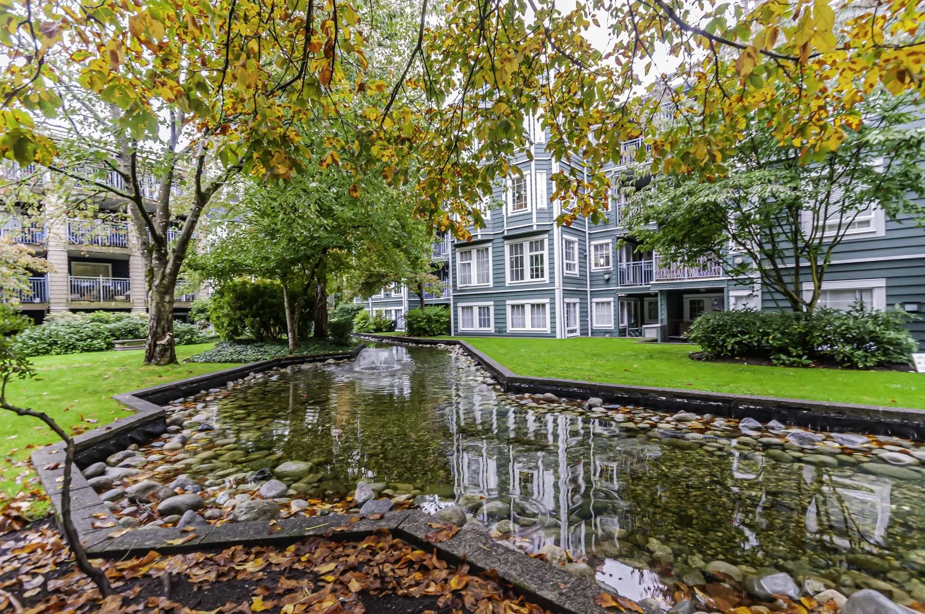 305 3065 Primrose Lane