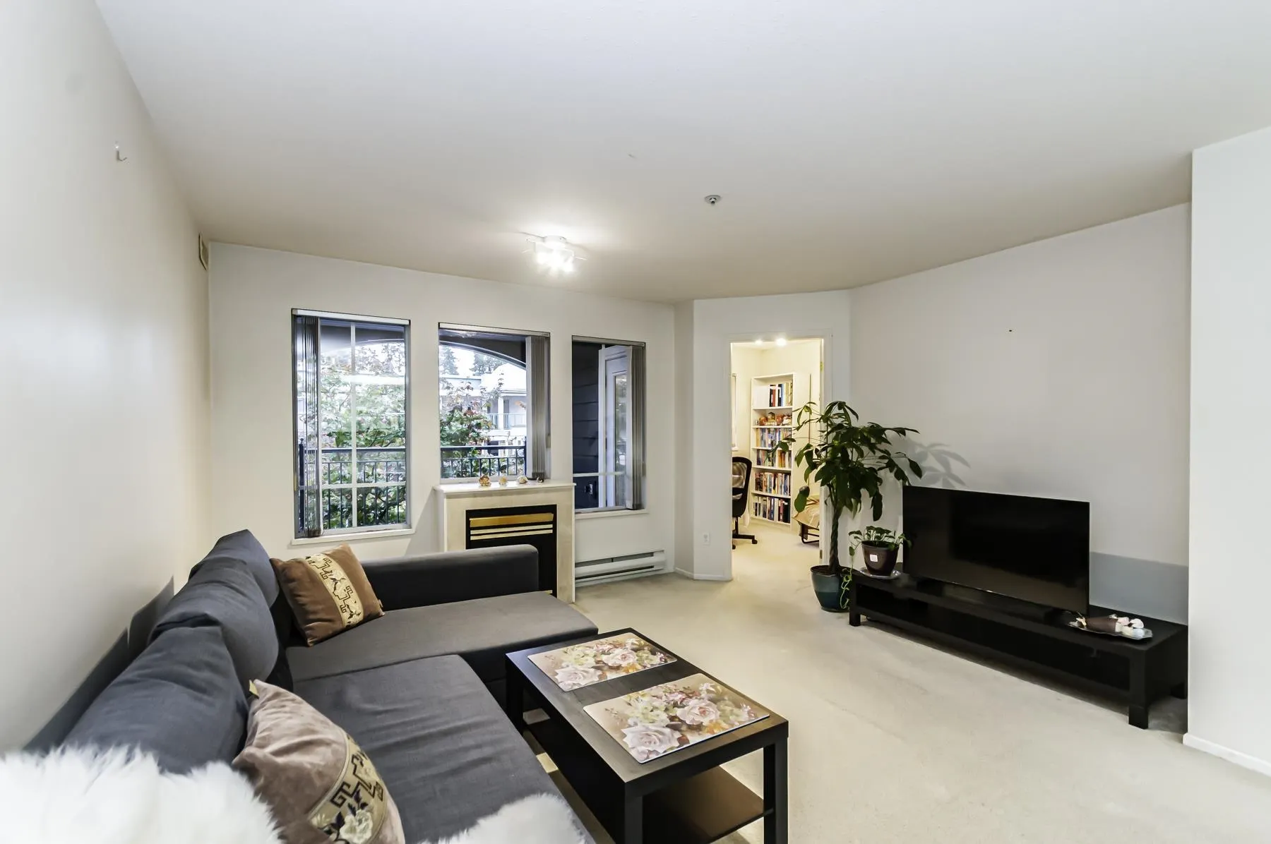 305 3065 Primrose Lane