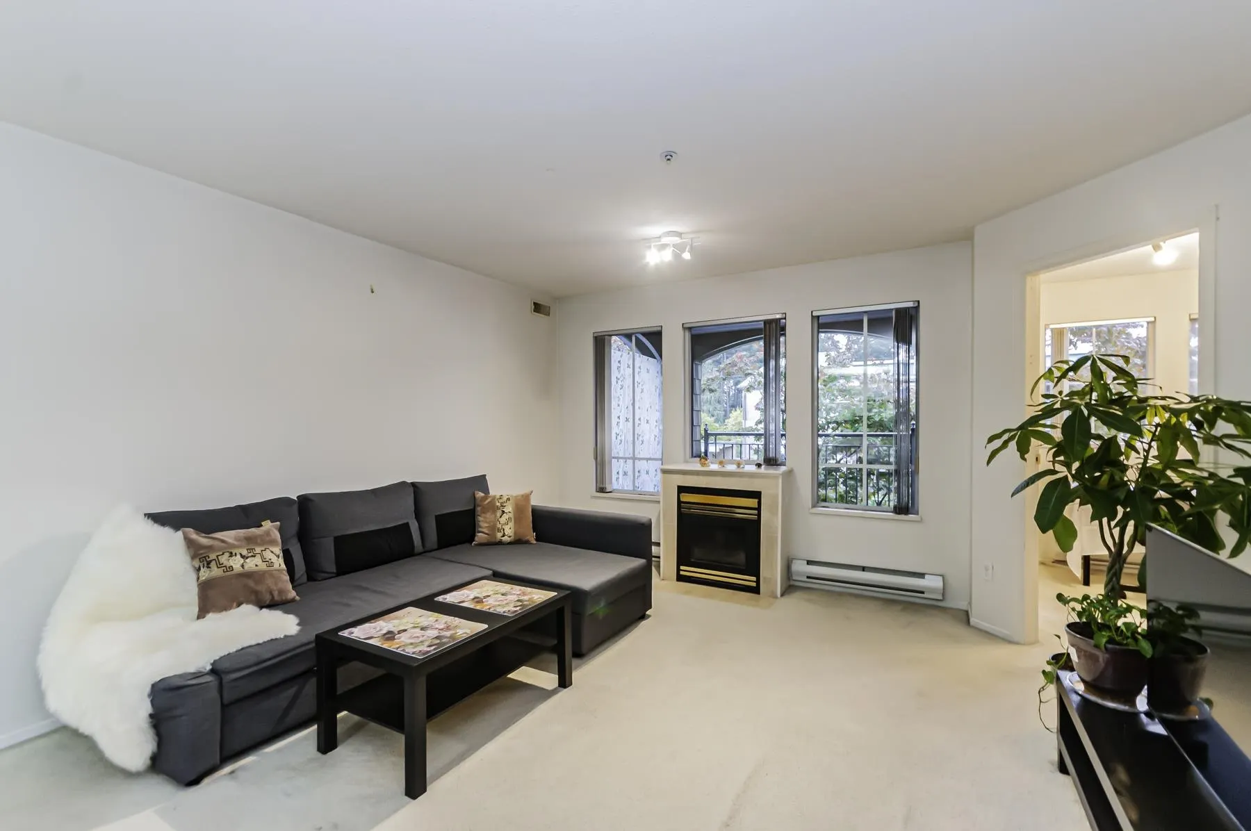 305 3065 Primrose Lane