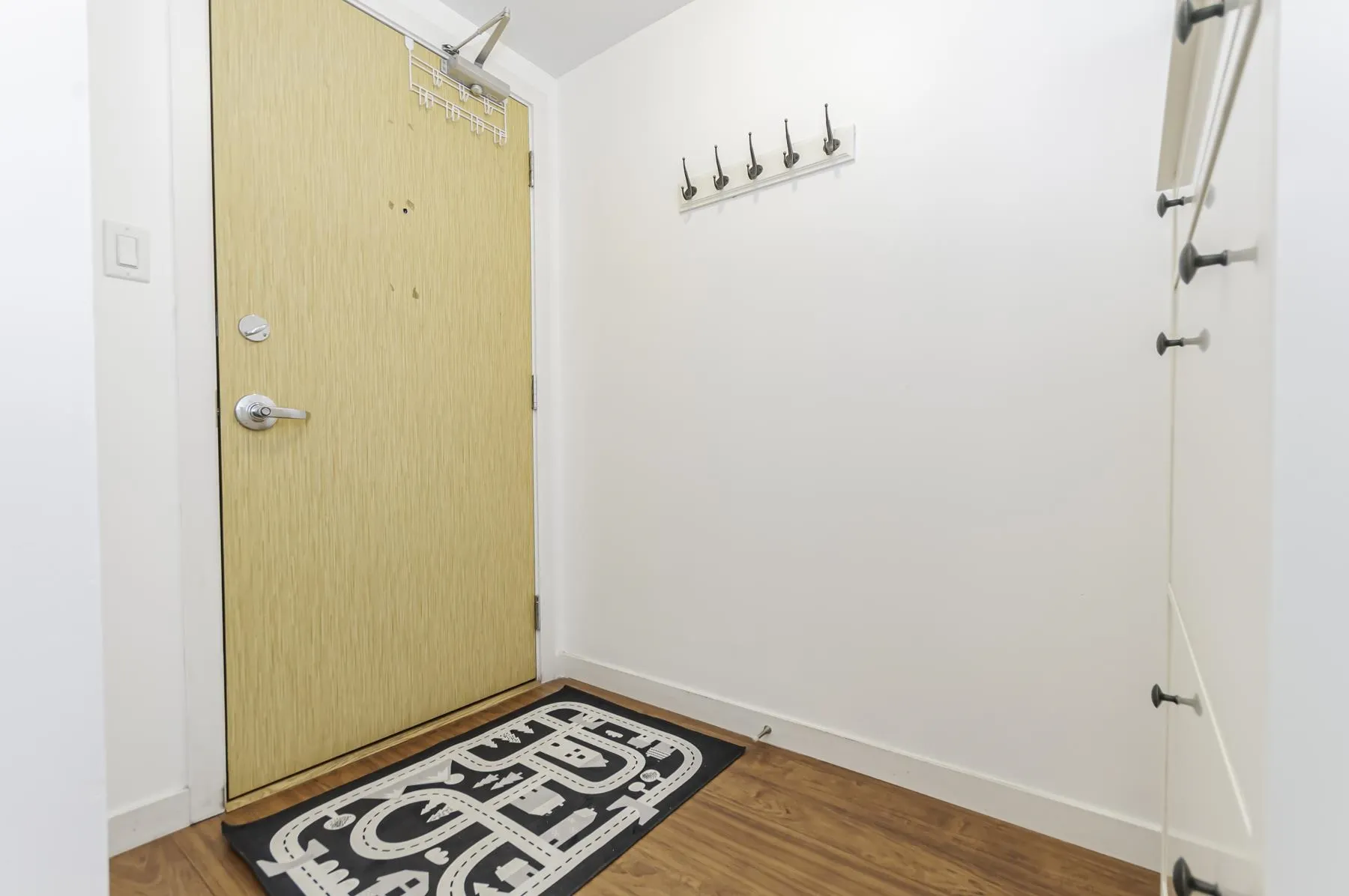 1001 8160 Lansdowne Road