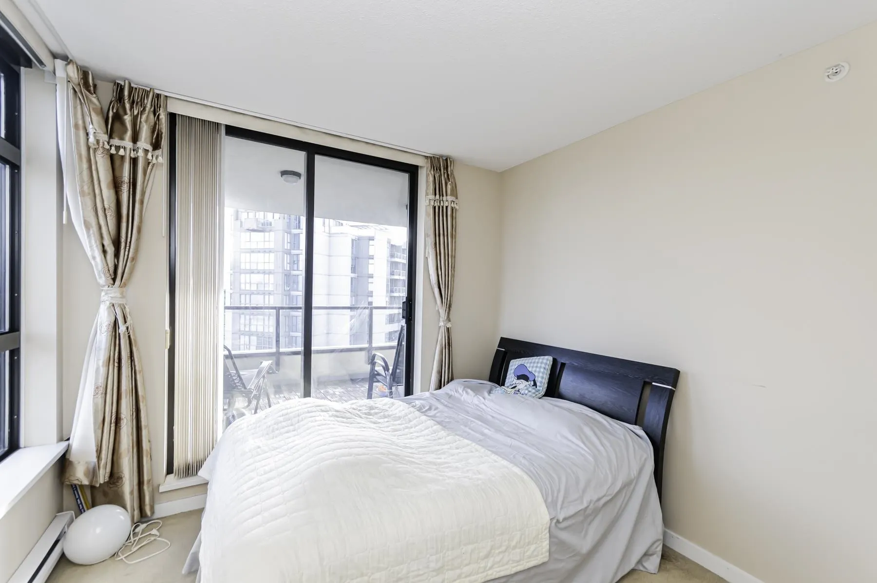 1001 8160 Lansdowne Road