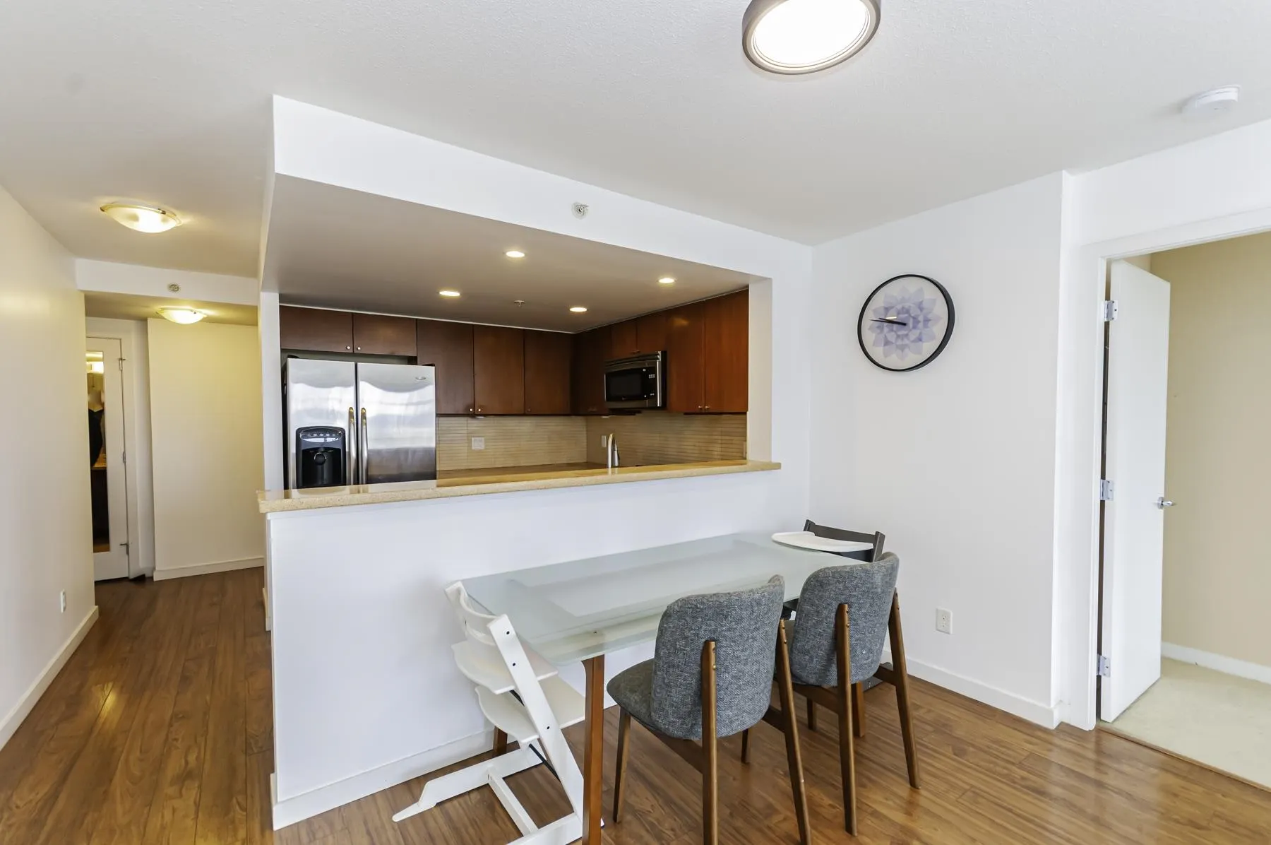 1001 8160 Lansdowne Road