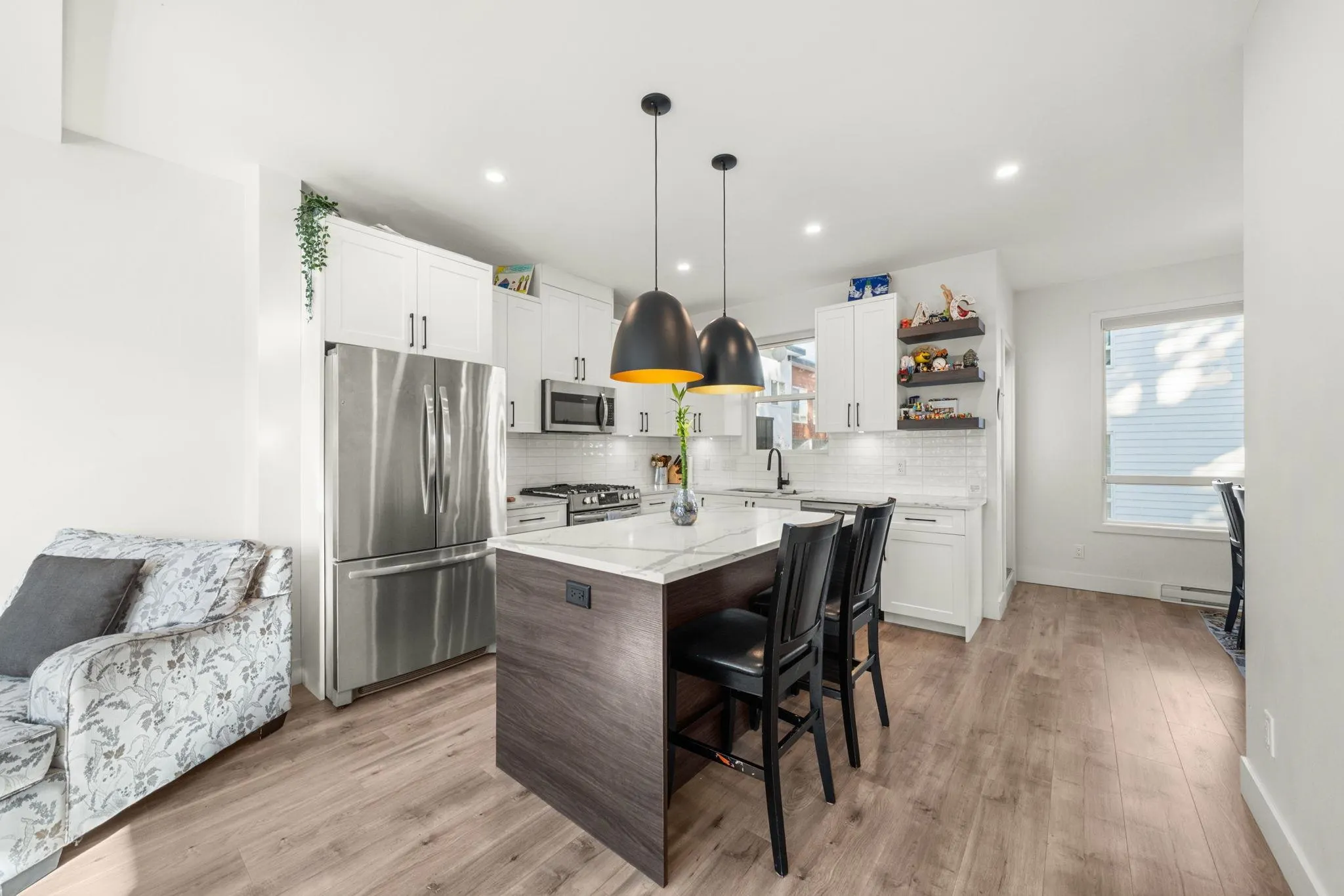 5 27640 Lantern Avenue