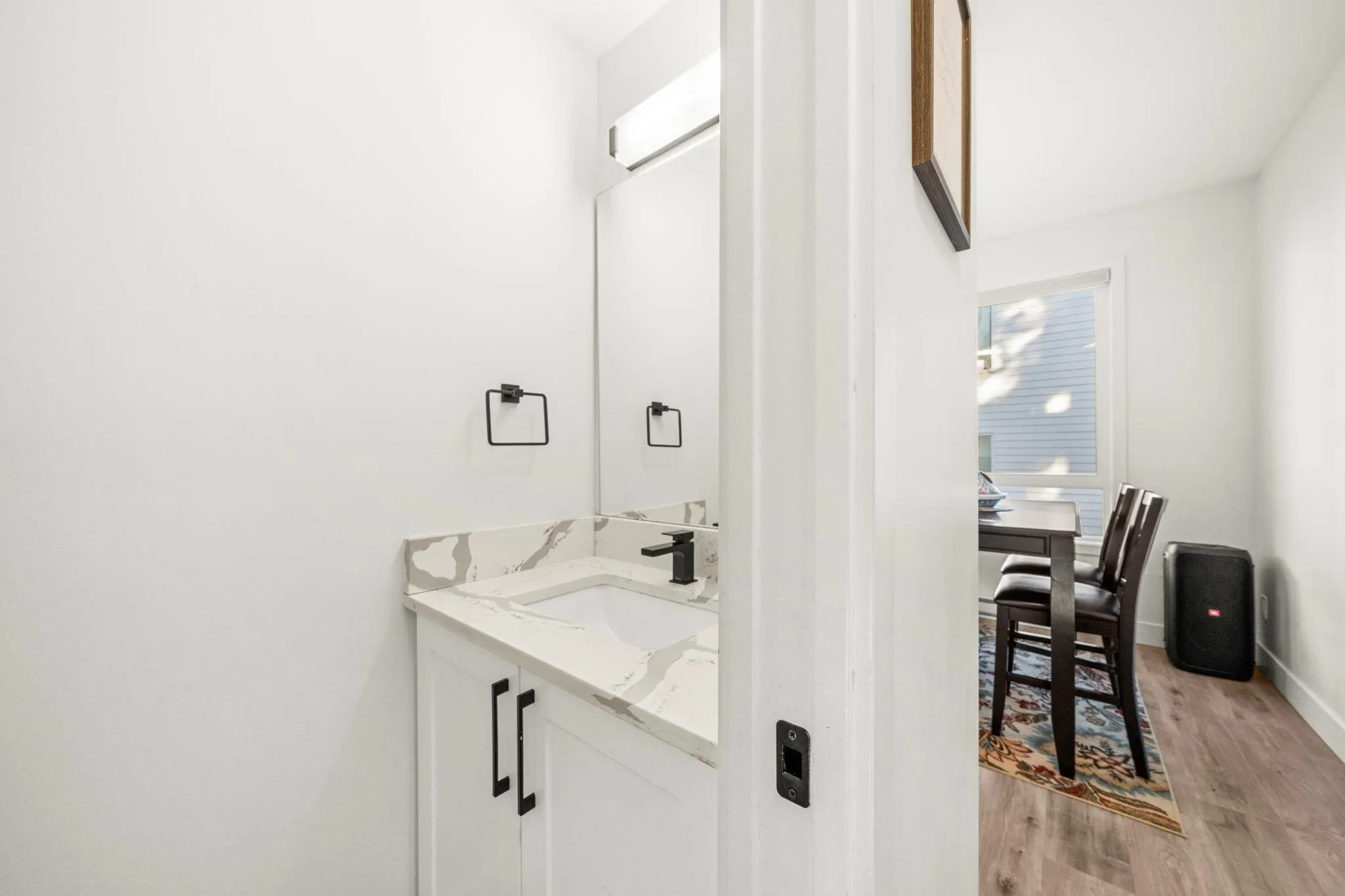 5 27640 Lantern Avenue