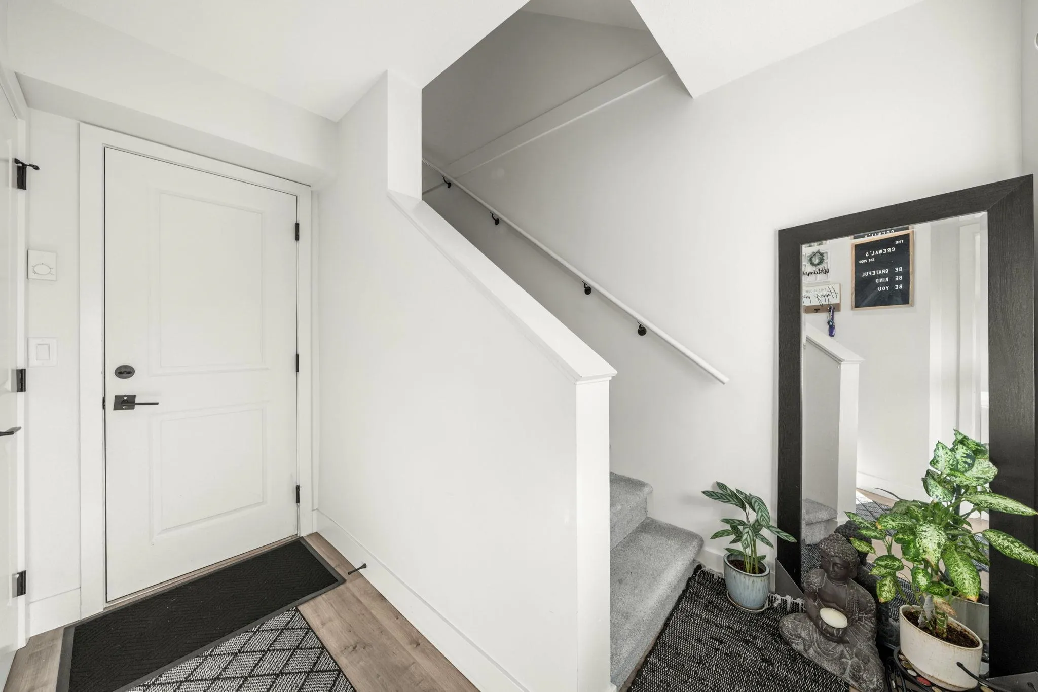 5 27640 Lantern Avenue