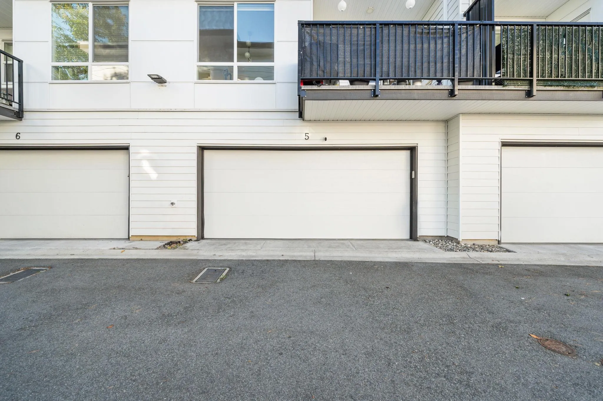 5 27640 Lantern Avenue