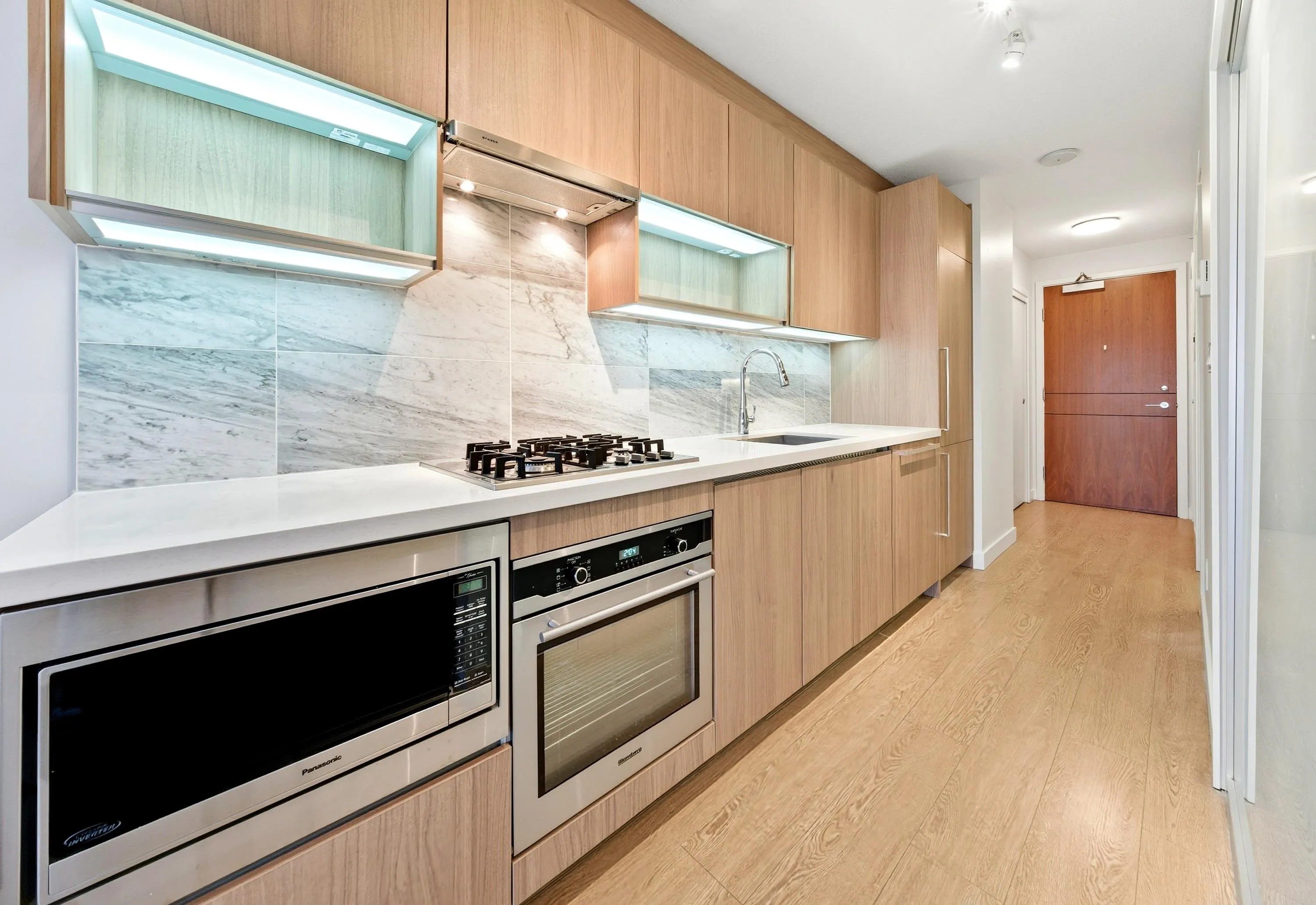 2711 13696 100 Avenue