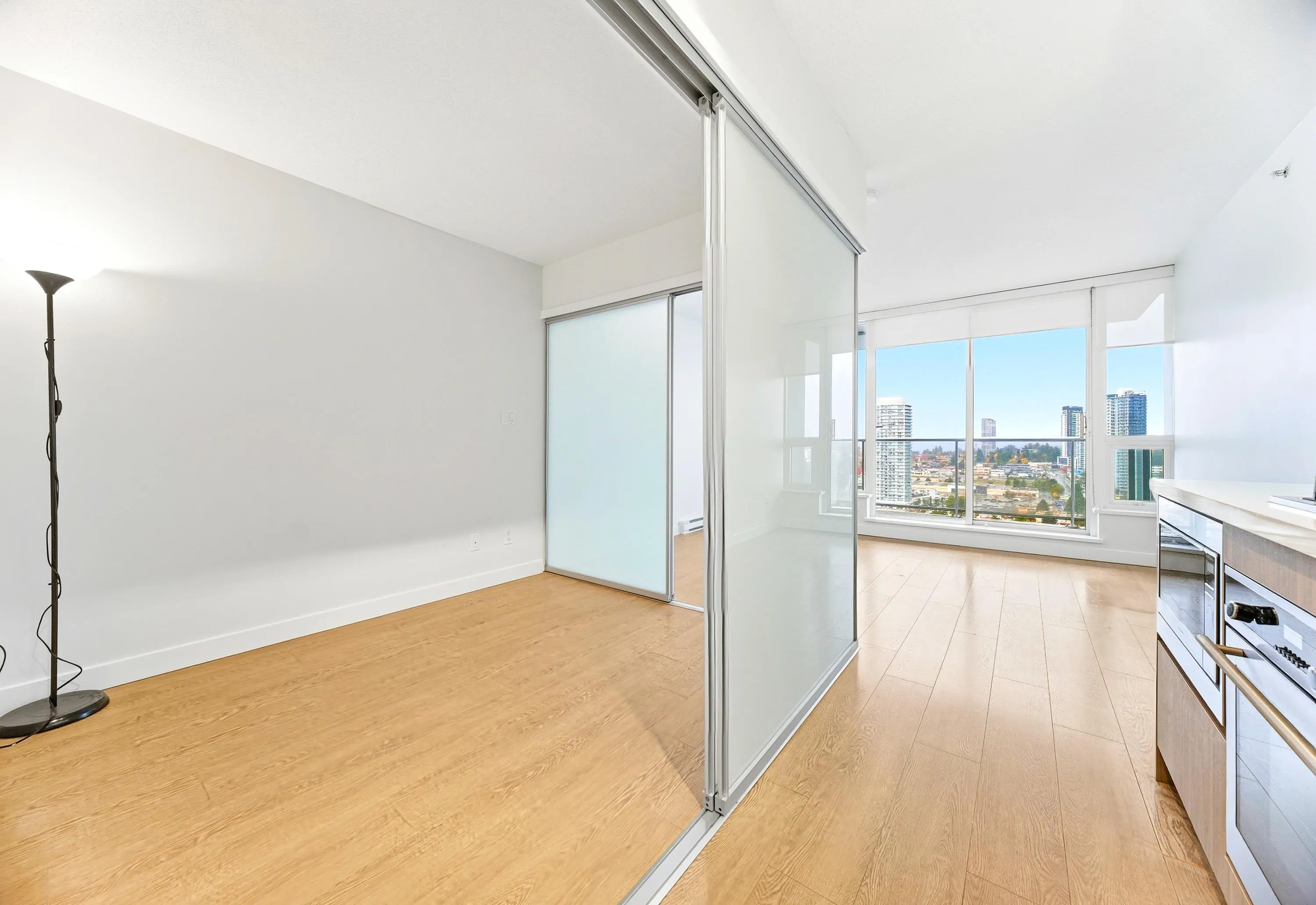 2711 13696 100 Avenue