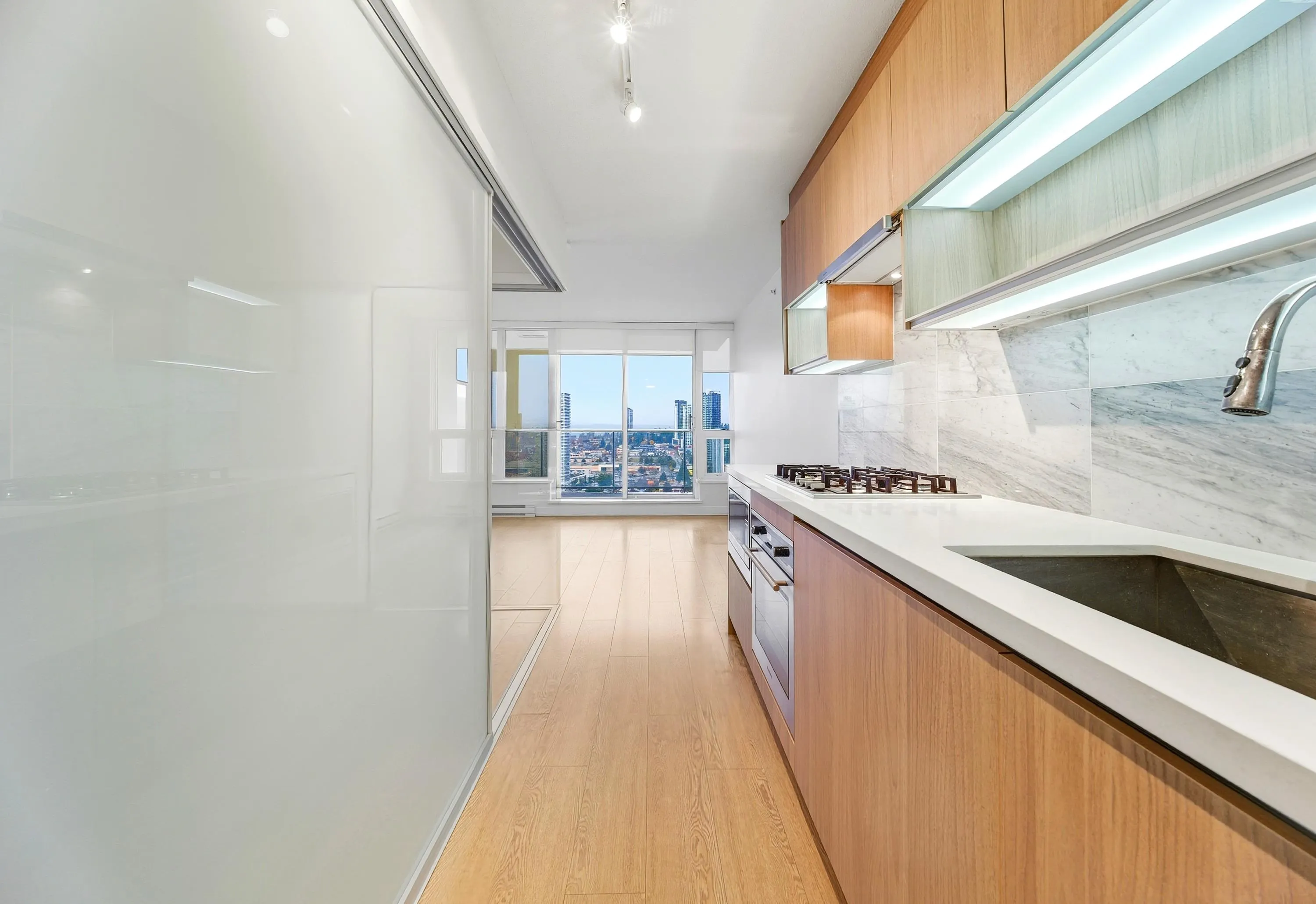 2711 13696 100 Avenue