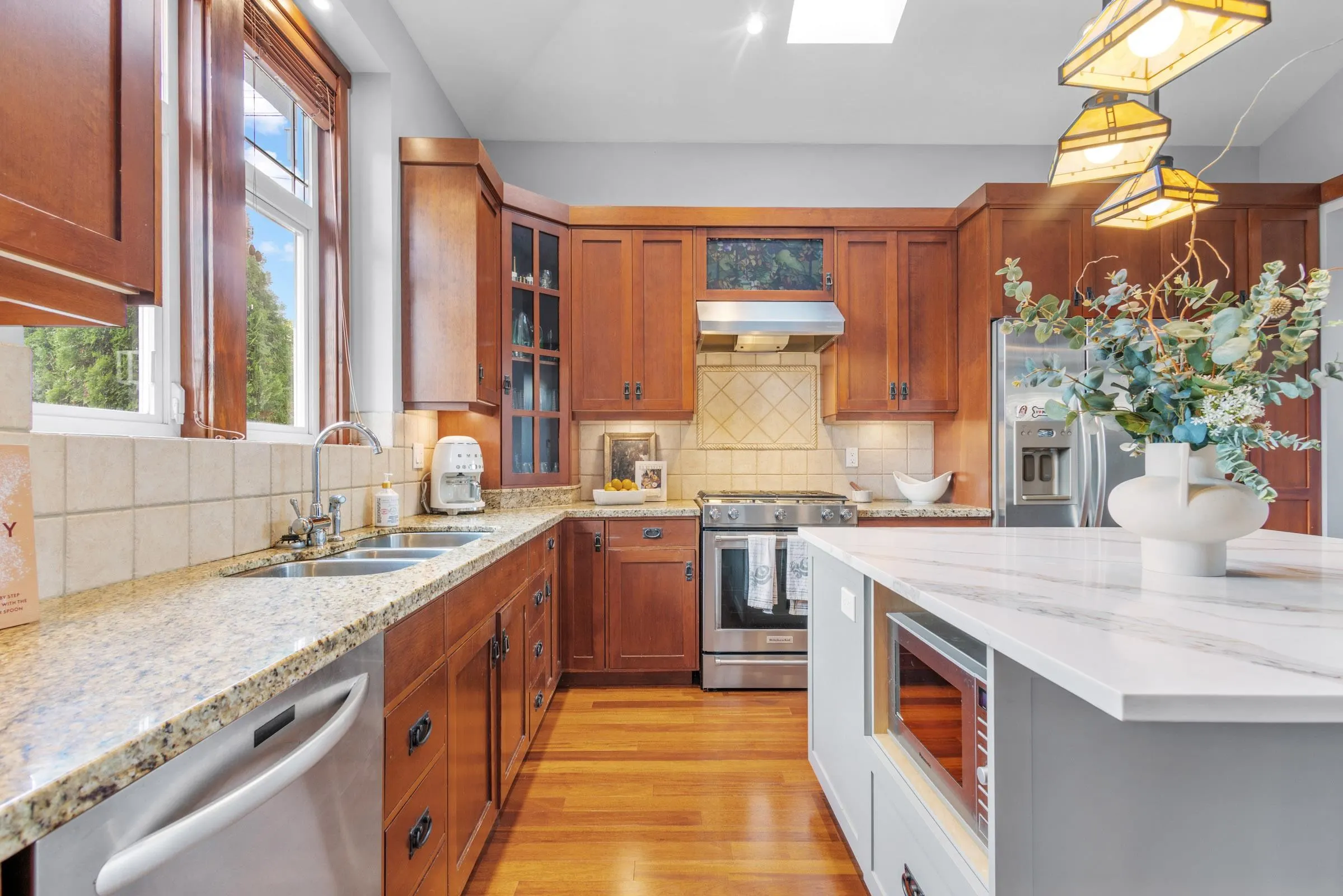 186 Macdonald Avenue