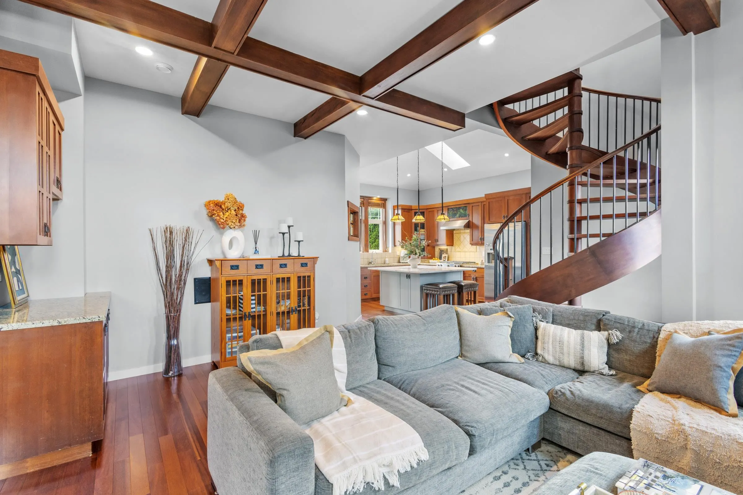 186 Macdonald Avenue