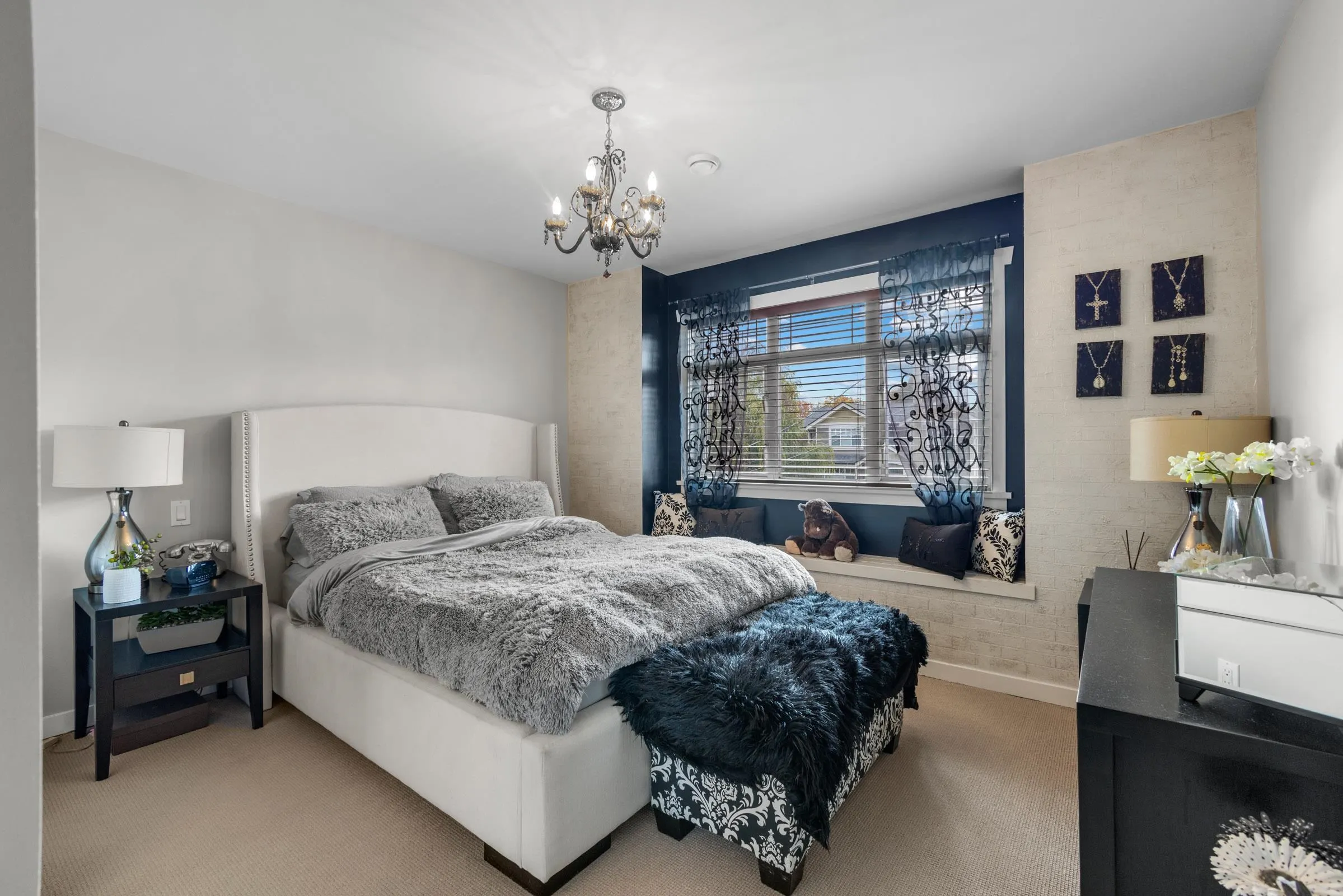 186 Macdonald Avenue