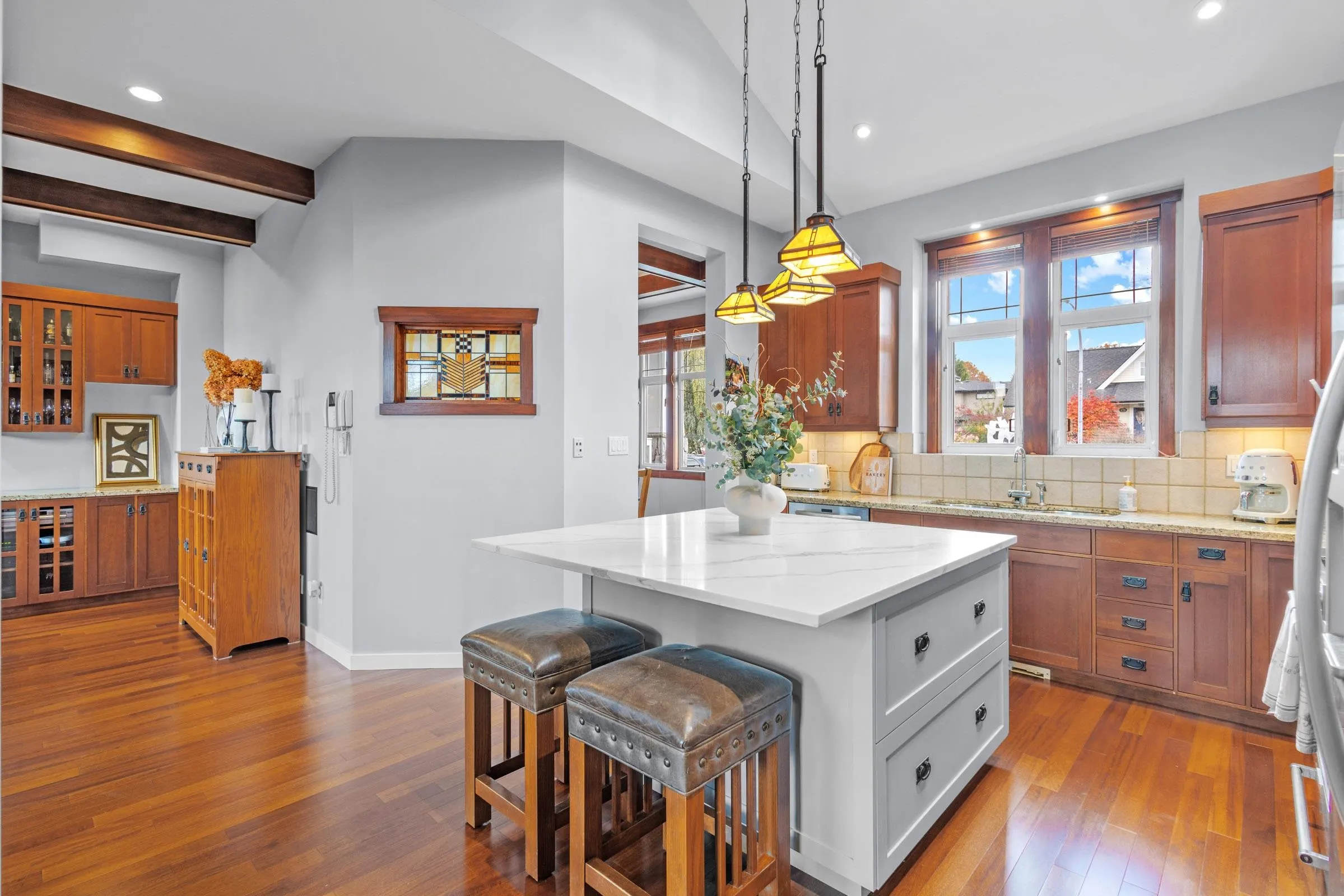 186 Macdonald Avenue