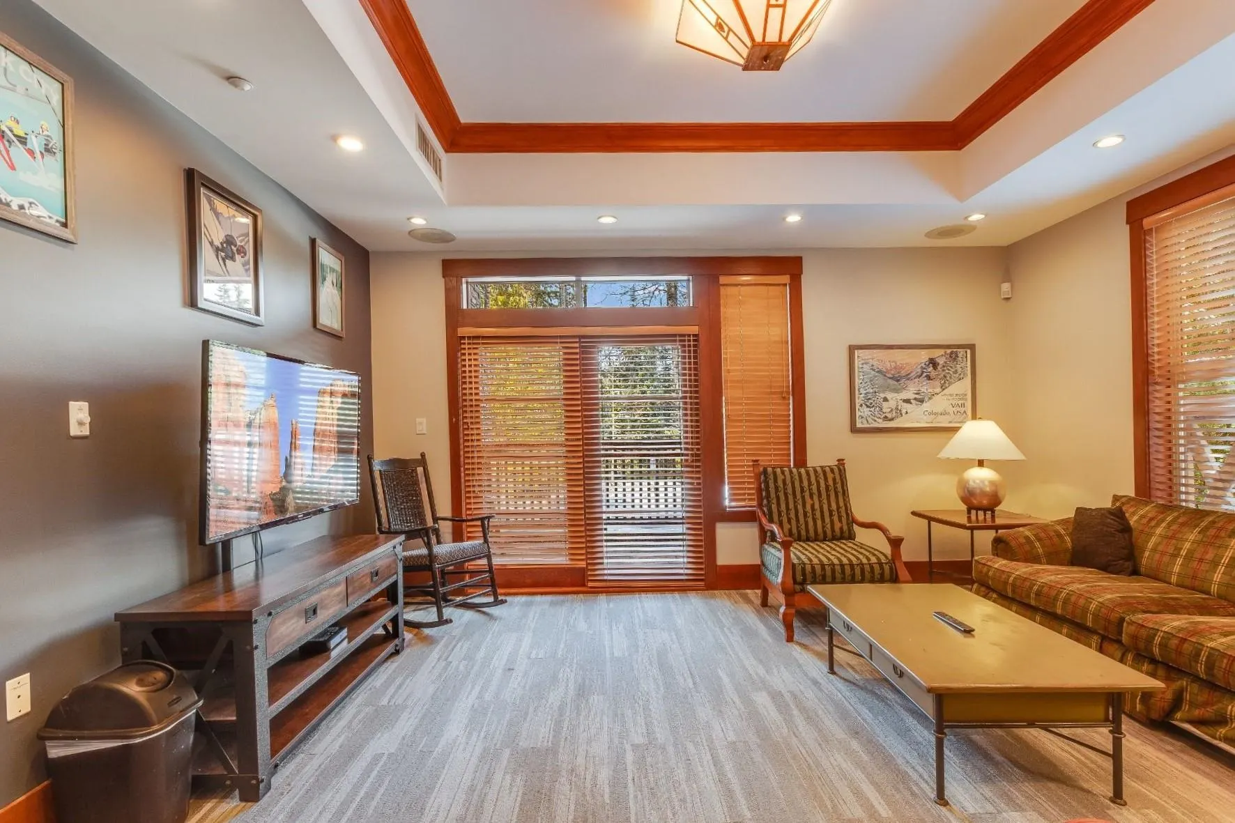 405 G4 4653 Blackcomb Way