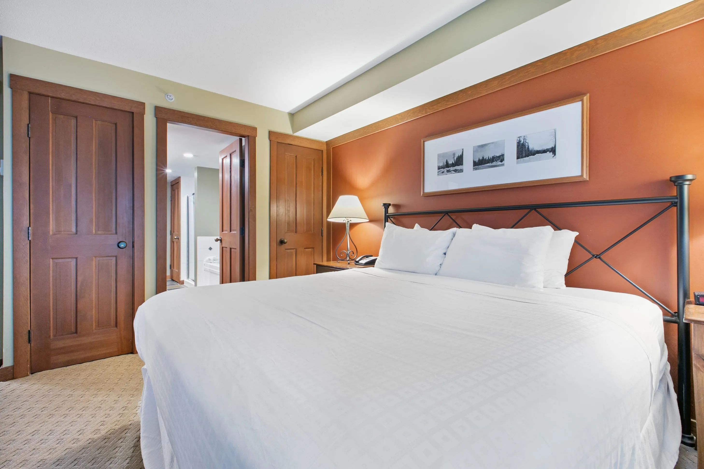 405 G4 4653 Blackcomb Way