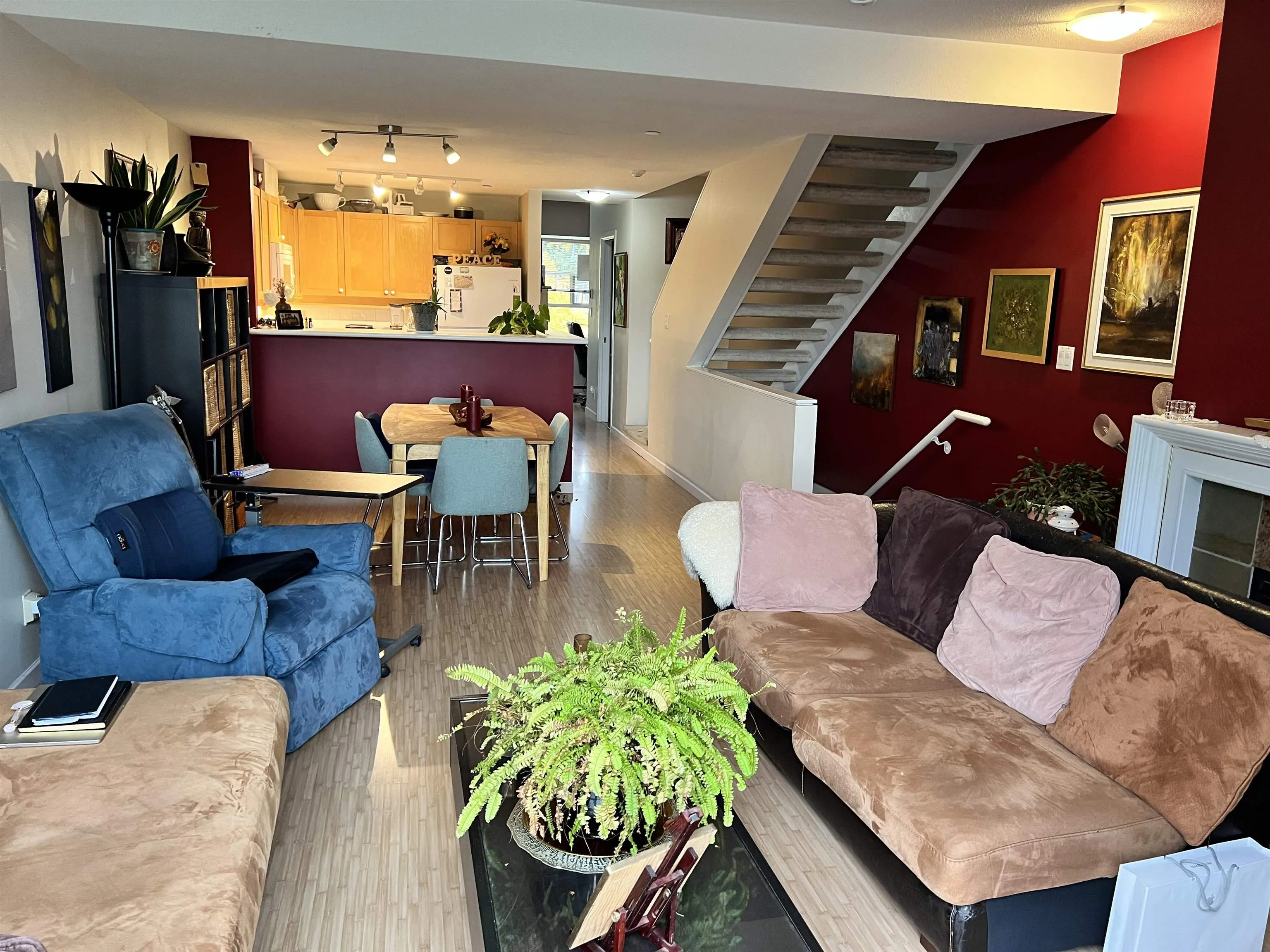 1950 E Kent South Avenue