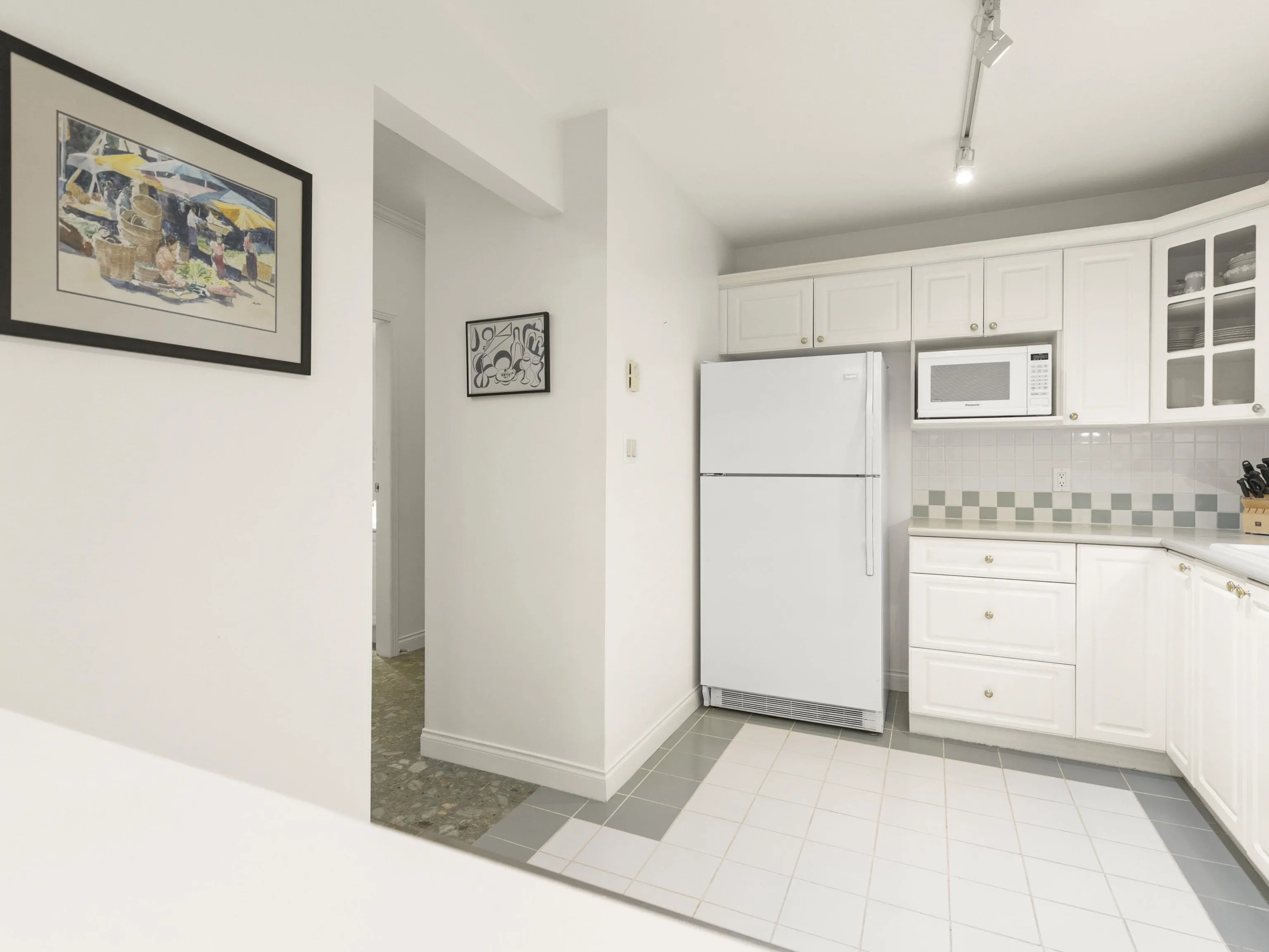 109 5735 Hampton Place