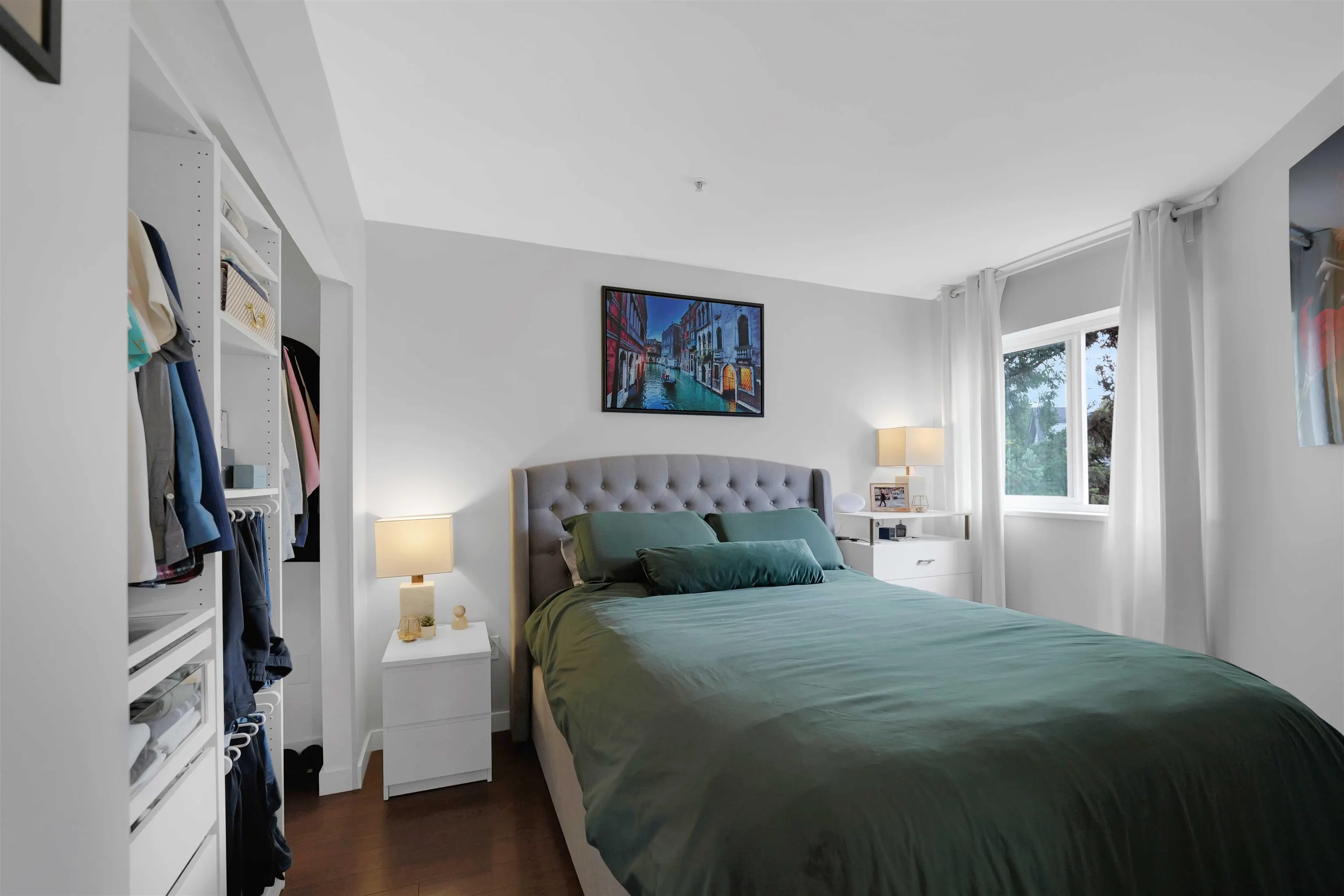 B309 40120 Willow Crescent