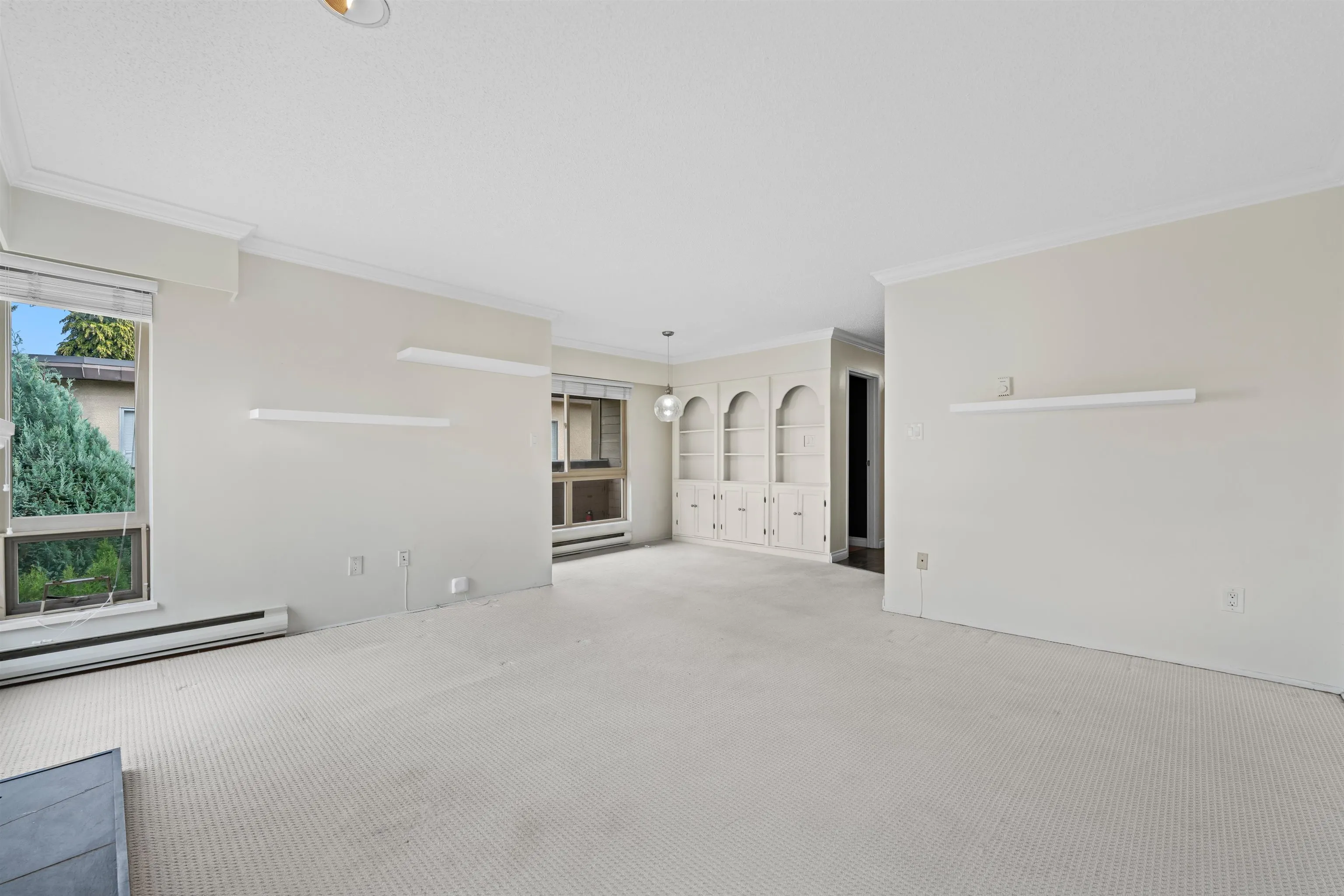 306 1260 W 10th Avenue