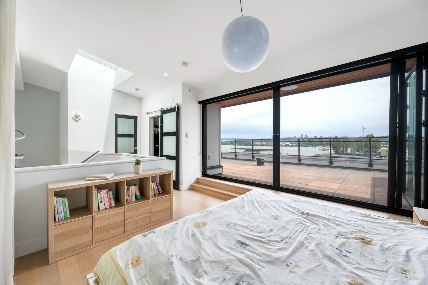 402 220 Salter Street