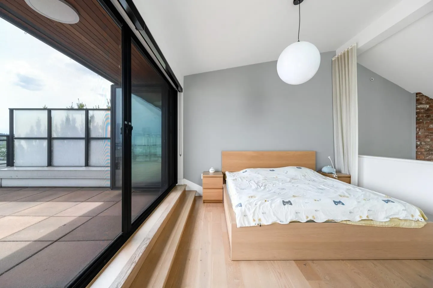 402 220 Salter Street