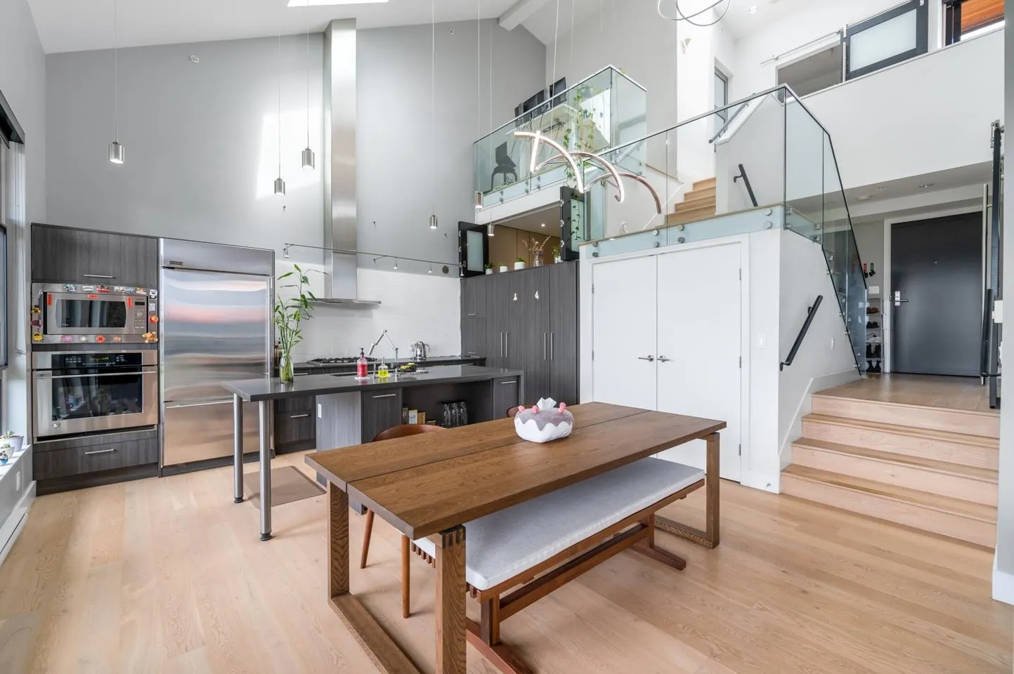 402 220 Salter Street