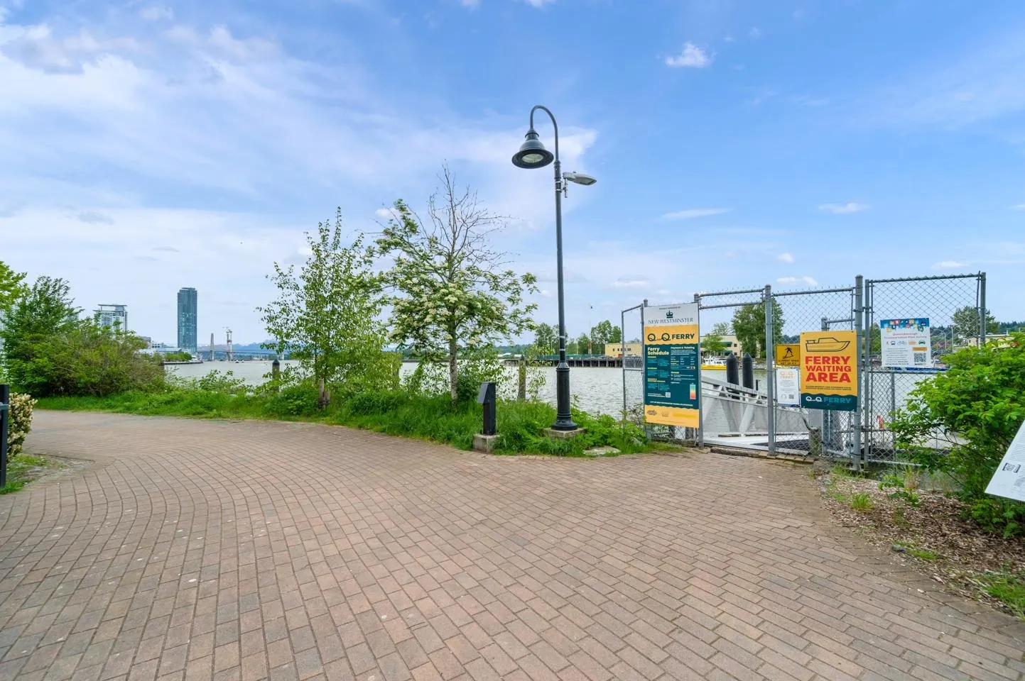 402 220 Salter Street