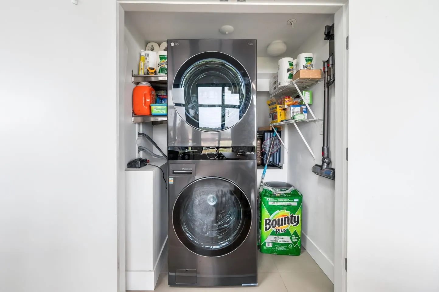 402 220 Salter Street