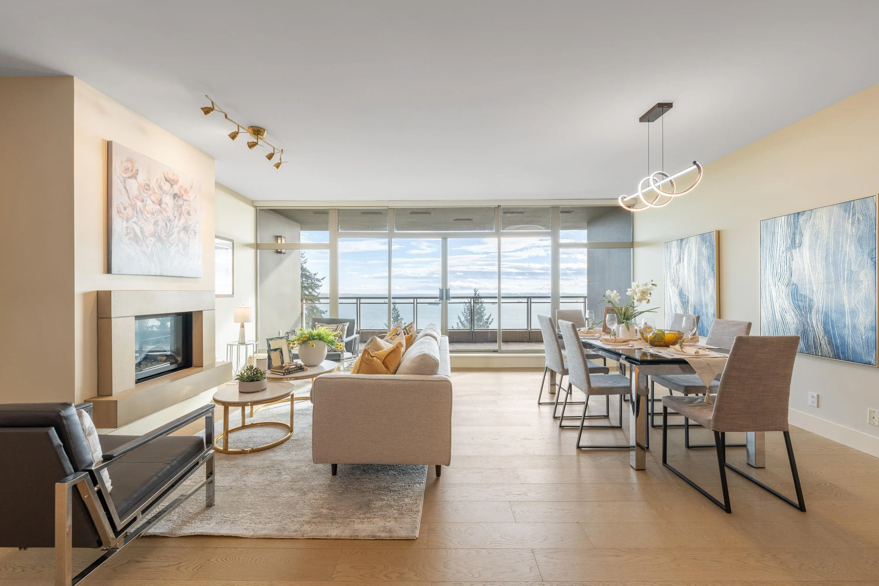 1002 3335 Cypress Place