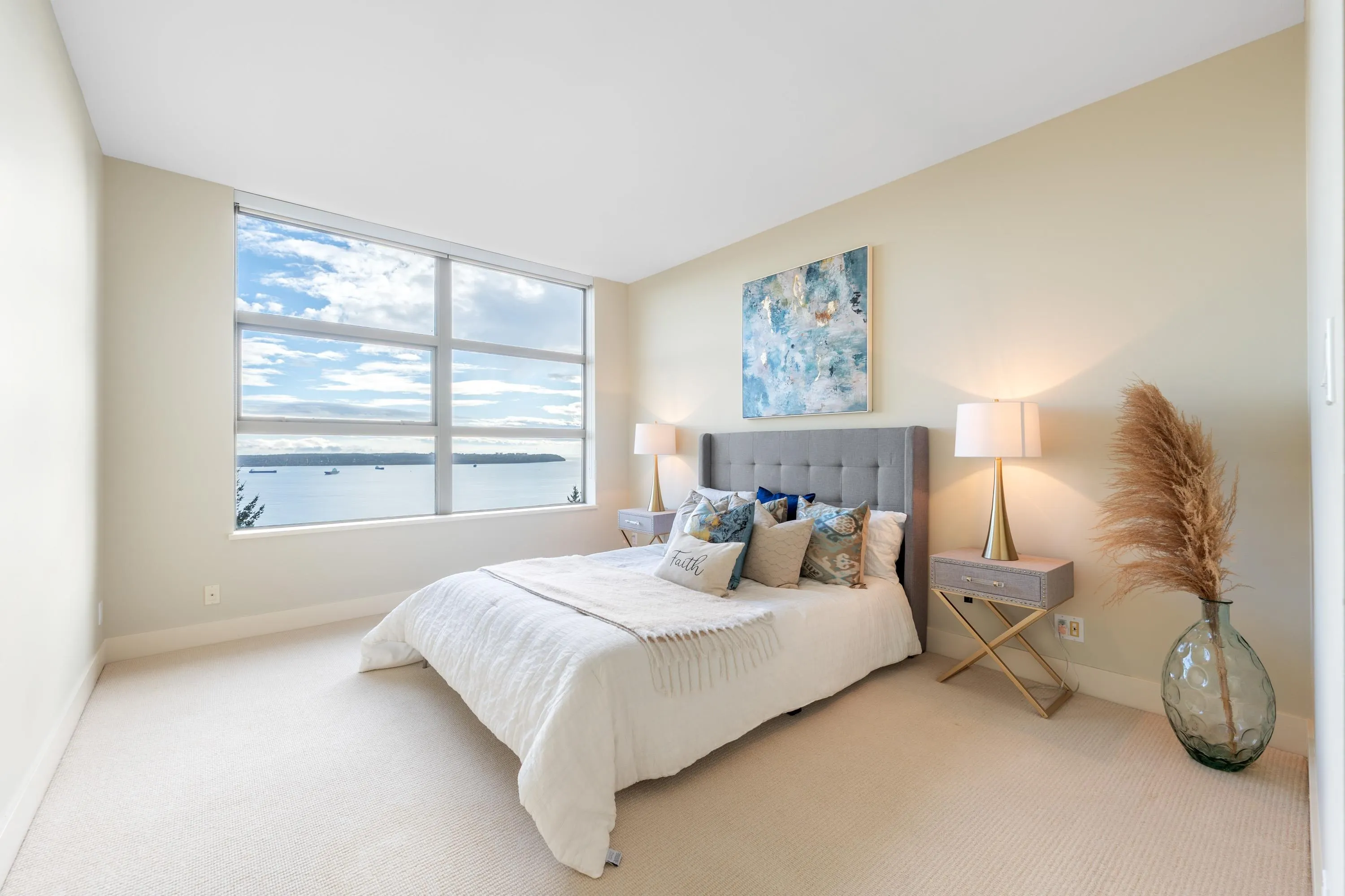 1002 3335 Cypress Place