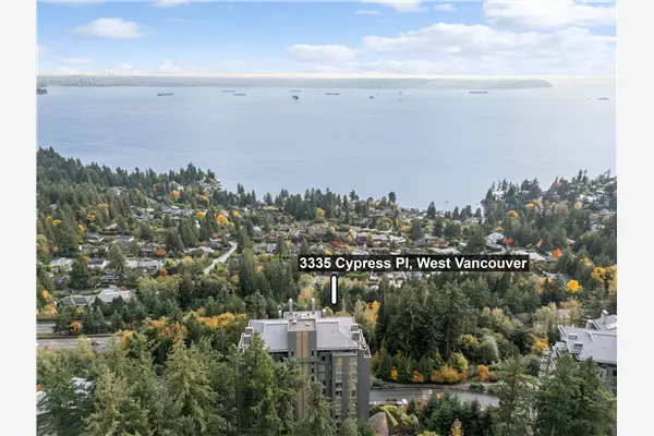 1002 3335 Cypress Place