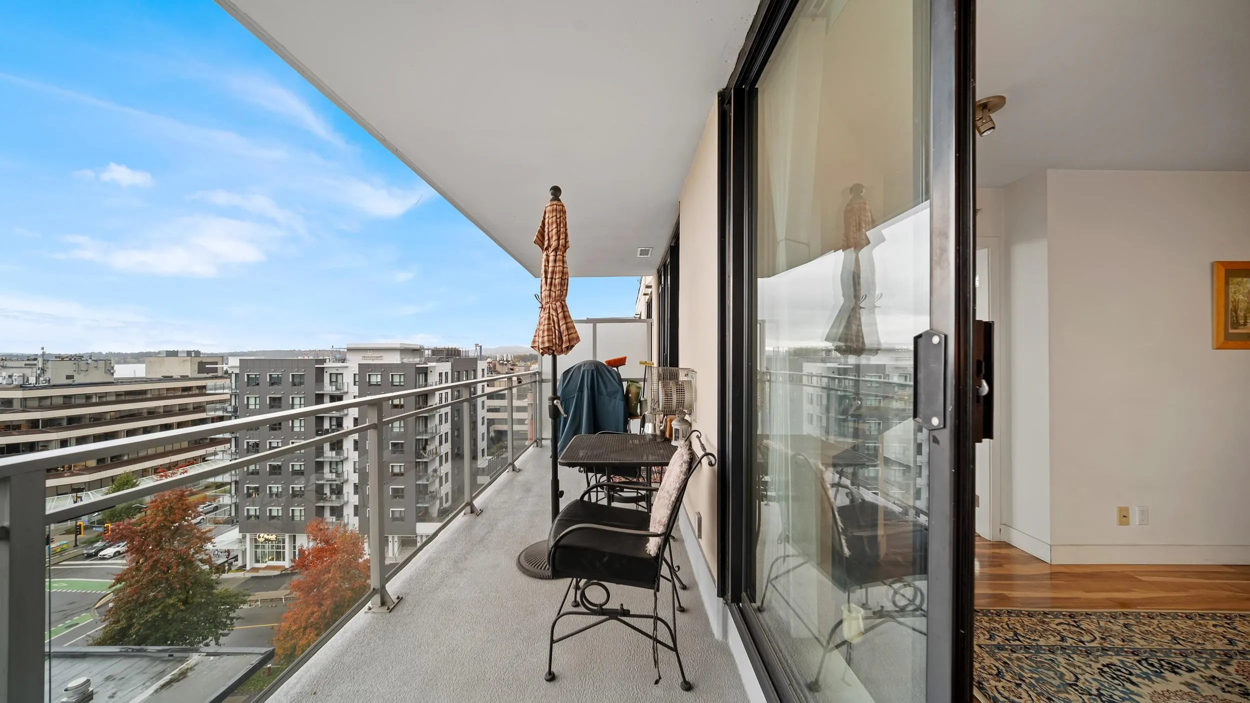 810 175 W 1st Street