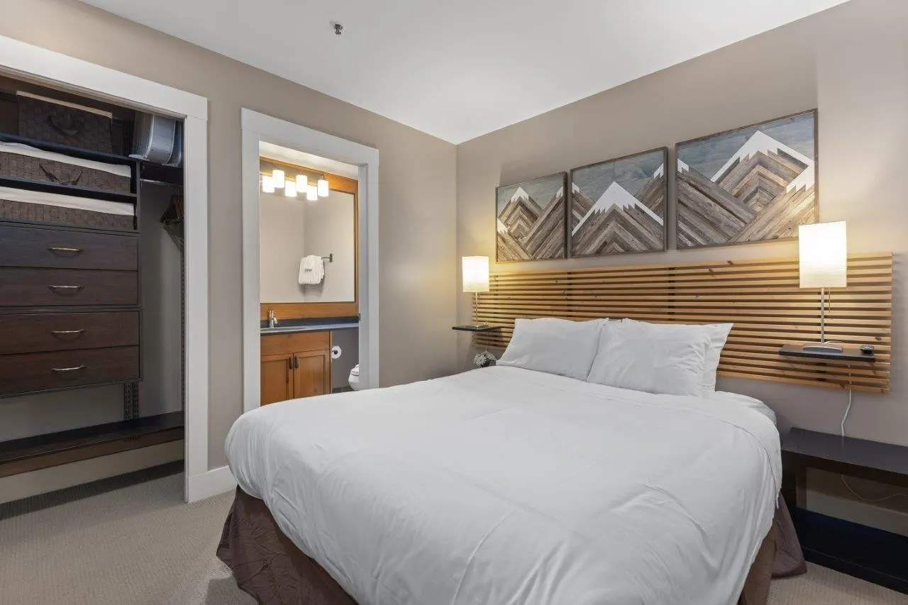 321 4573 Chateau Boulevard