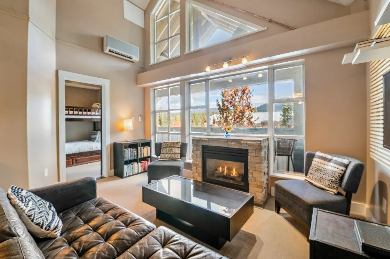 321 4573 Chateau Boulevard