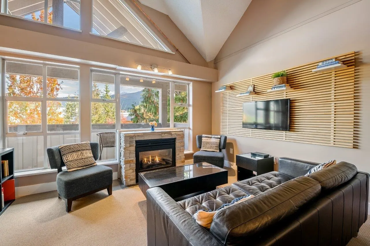 321 4573 Chateau Boulevard