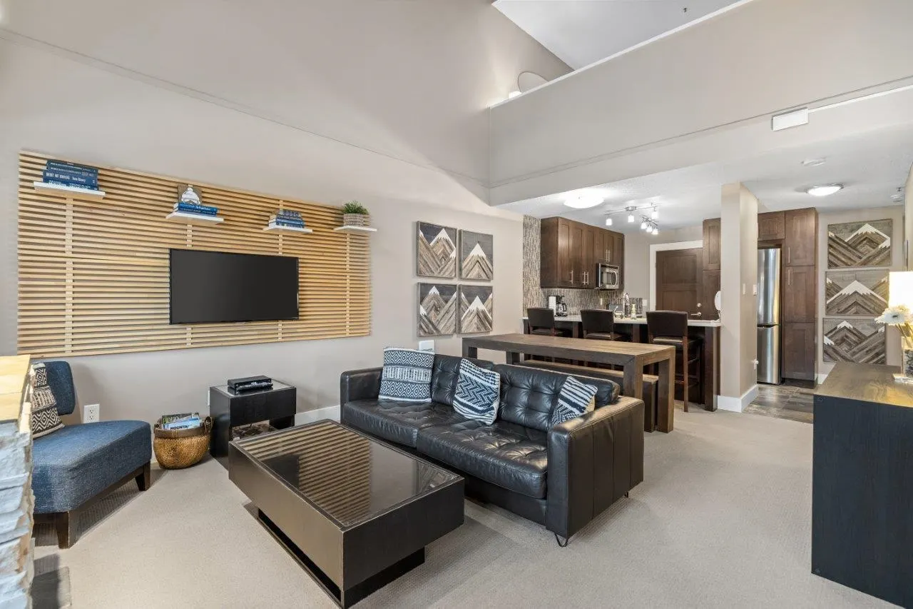 321 4573 Chateau Boulevard