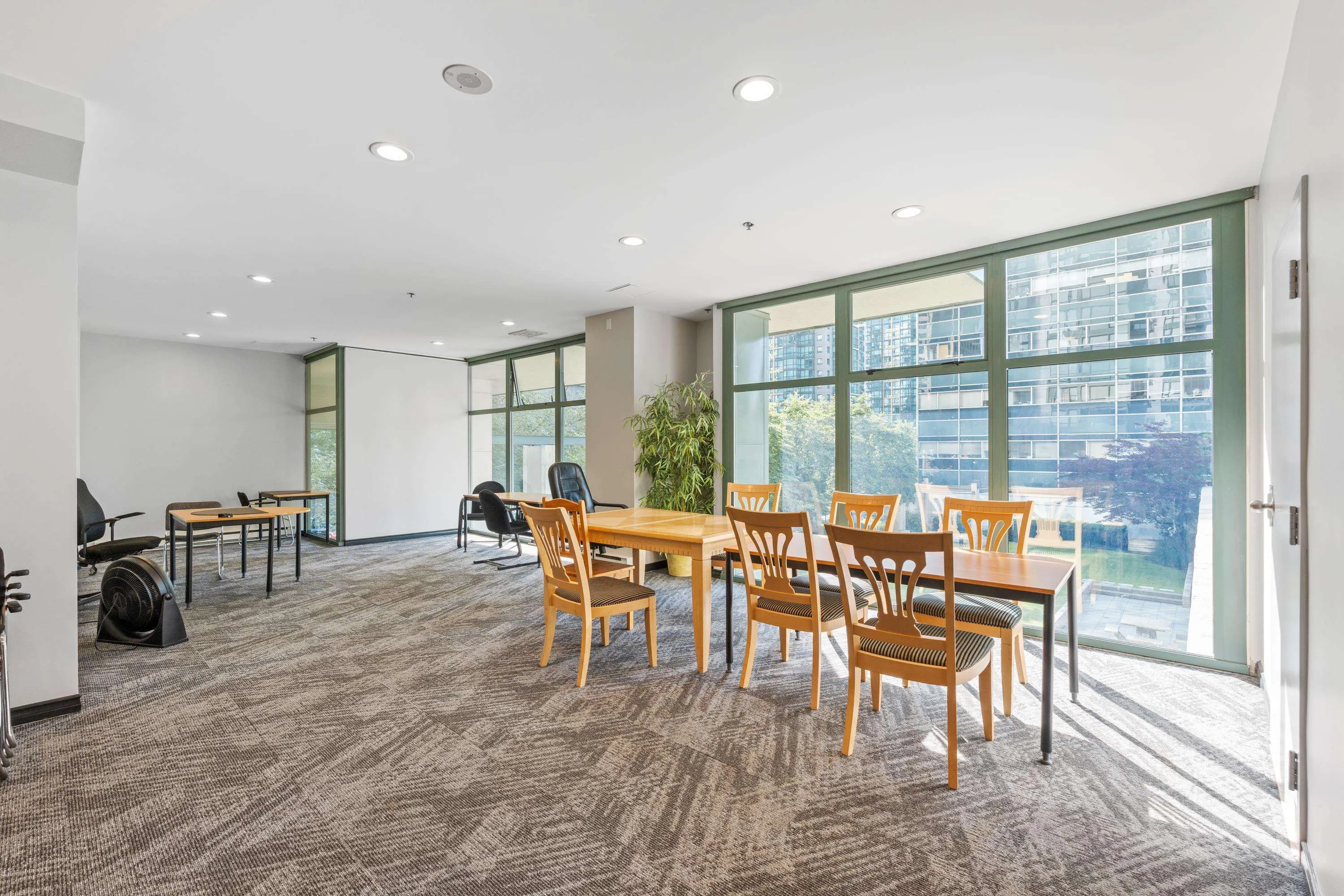 3103 1239 W Georgia Street