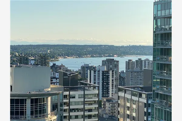 3103 1239 W Georgia Street