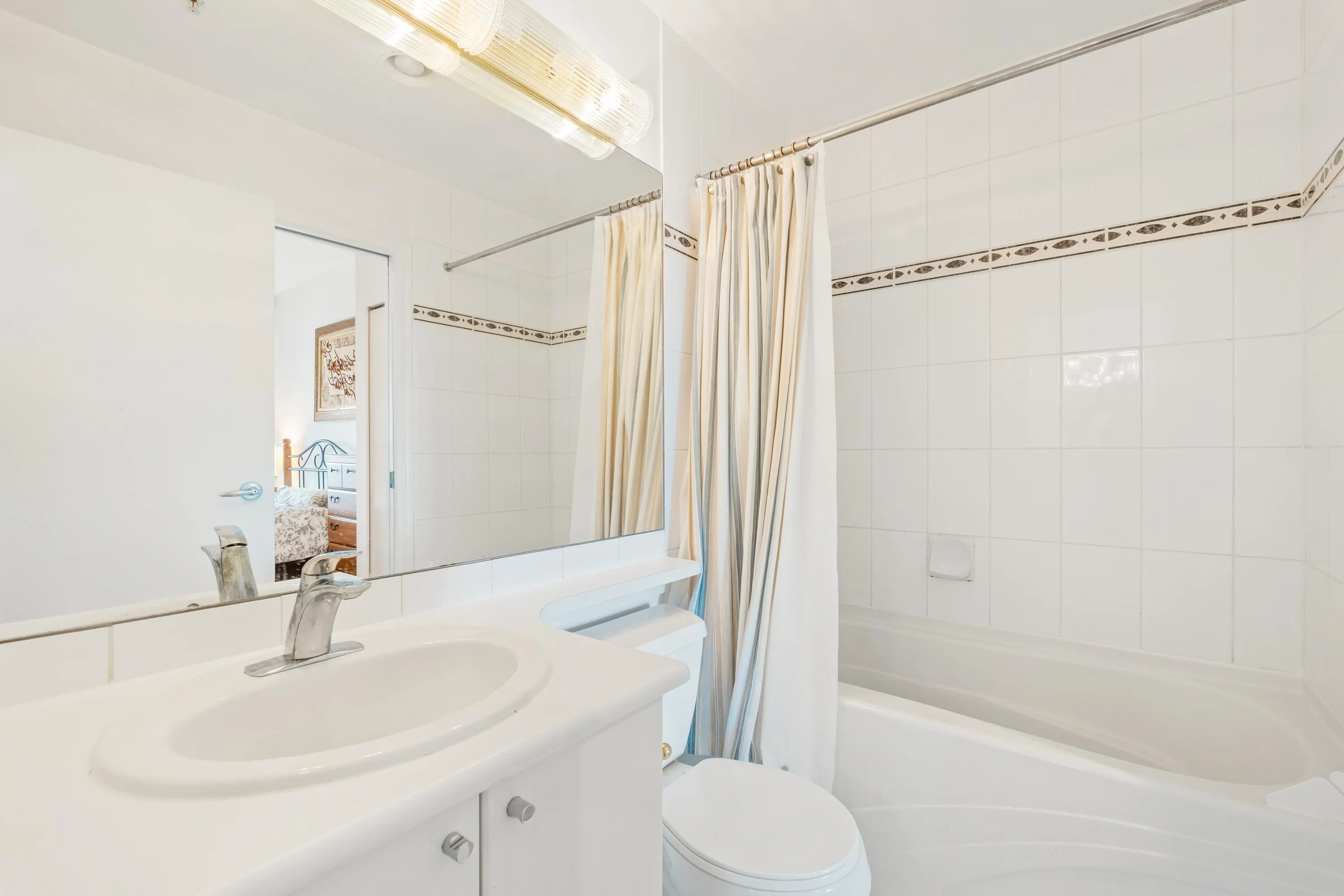 3103 1239 W Georgia Street